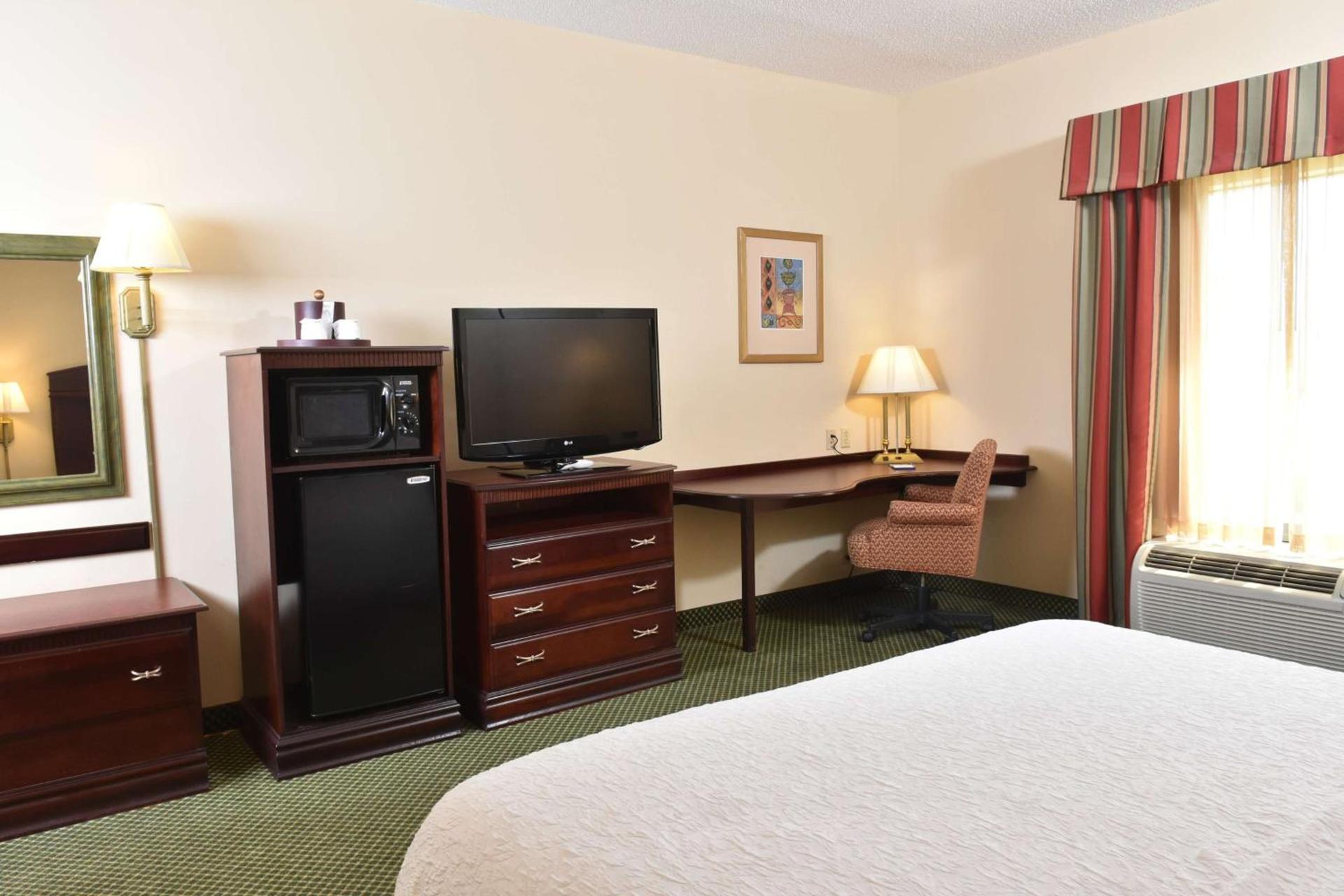 Hampton Inn Stony Creek photo 26