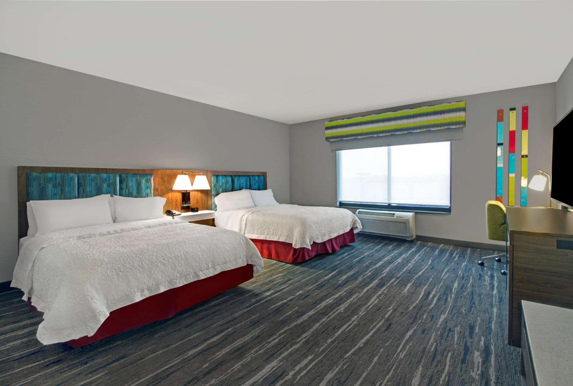 Hampton Inn & Suites by Hilton Syracuse Dewitt photo 14