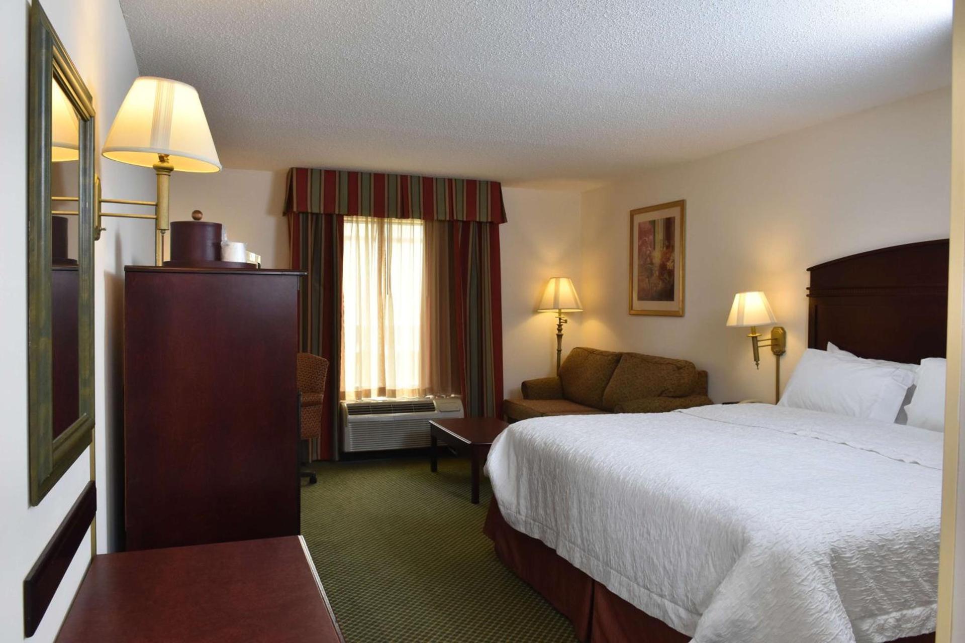 Hampton Inn Stony Creek photo 30
