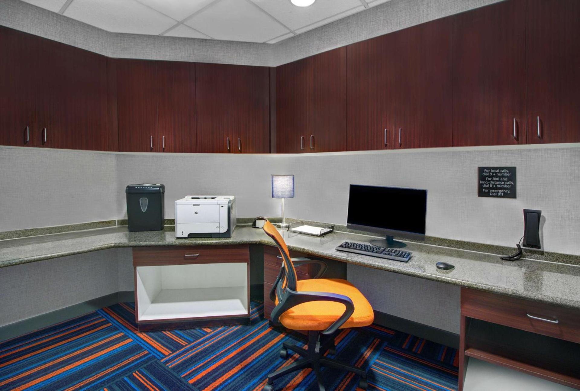 Hampton Inn & Suites by Hilton Syracuse Dewitt photo 34