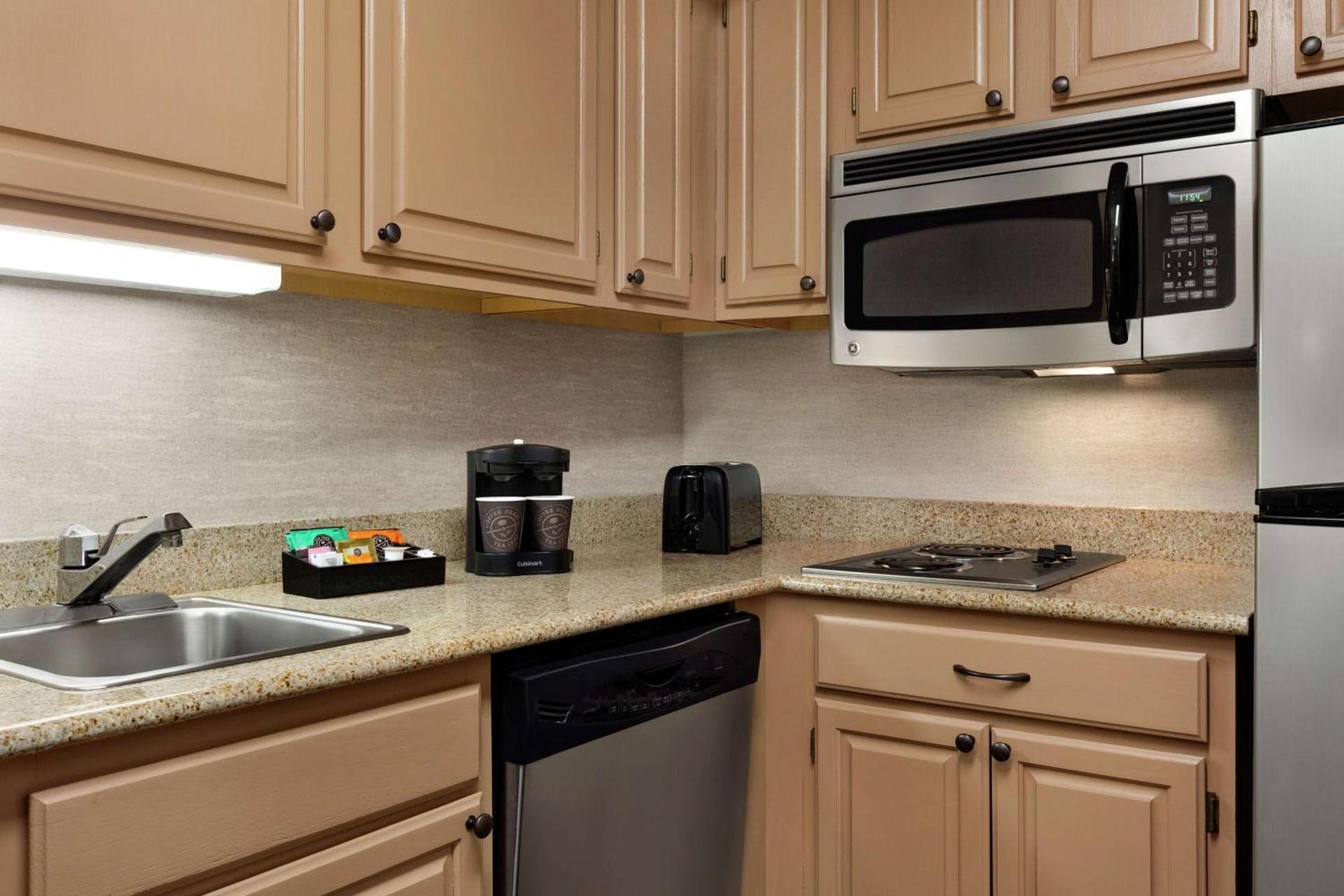 Homewood Suites Syracuse-Liverpool photo 29