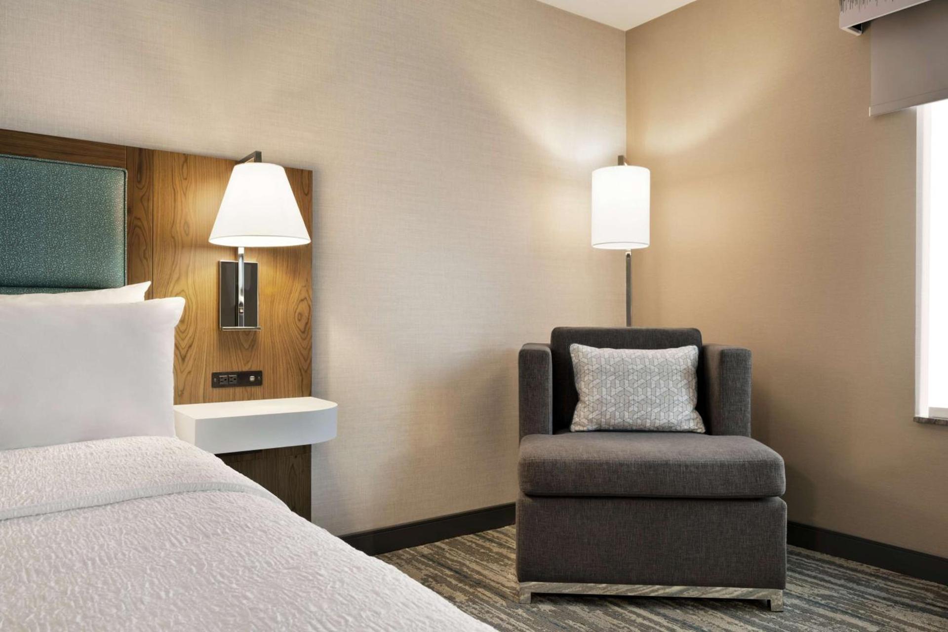 Hampton Inn & Suites Tacoma/Puyallup photo 19