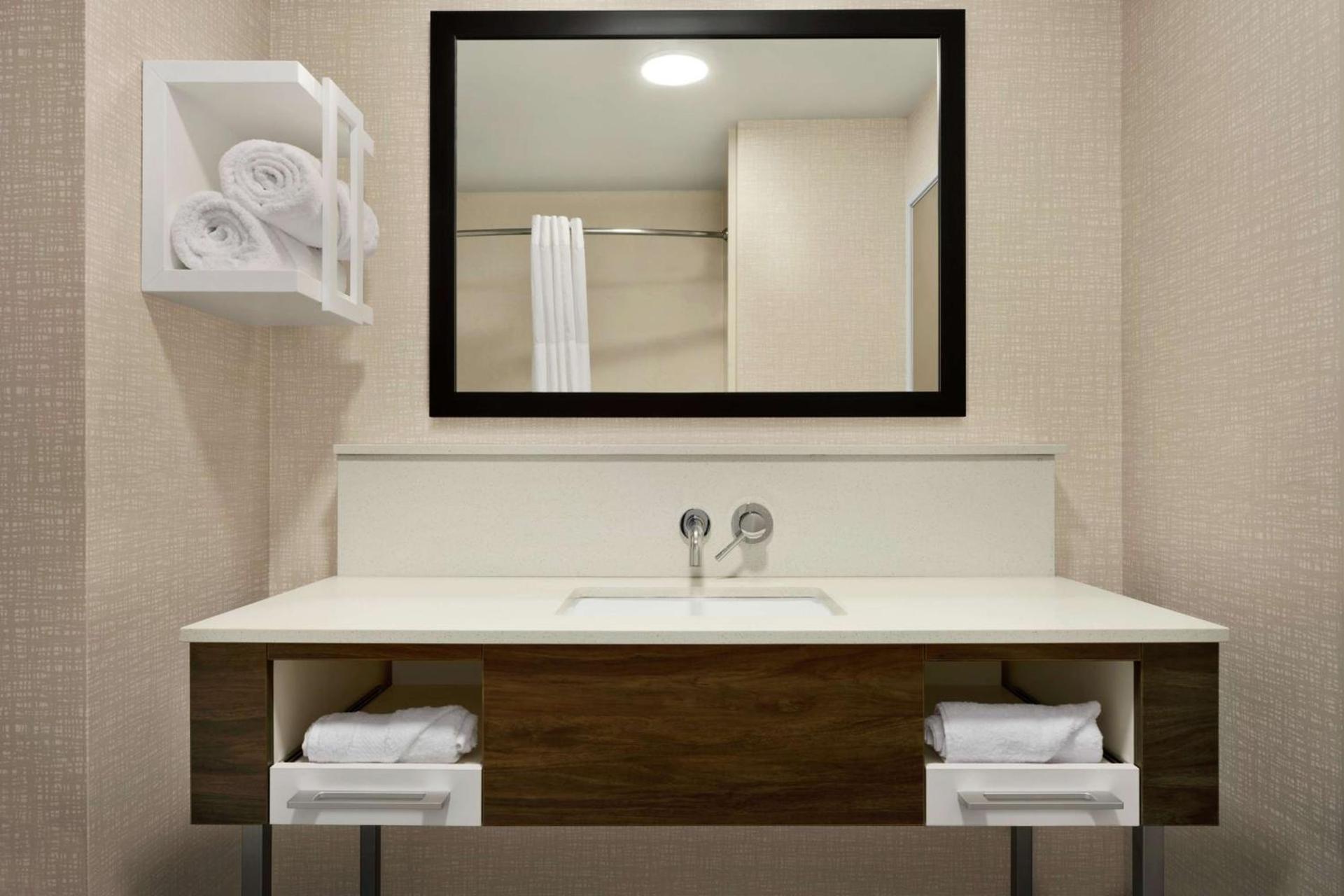 Hampton Inn & Suites Tacoma/Puyallup photo 28