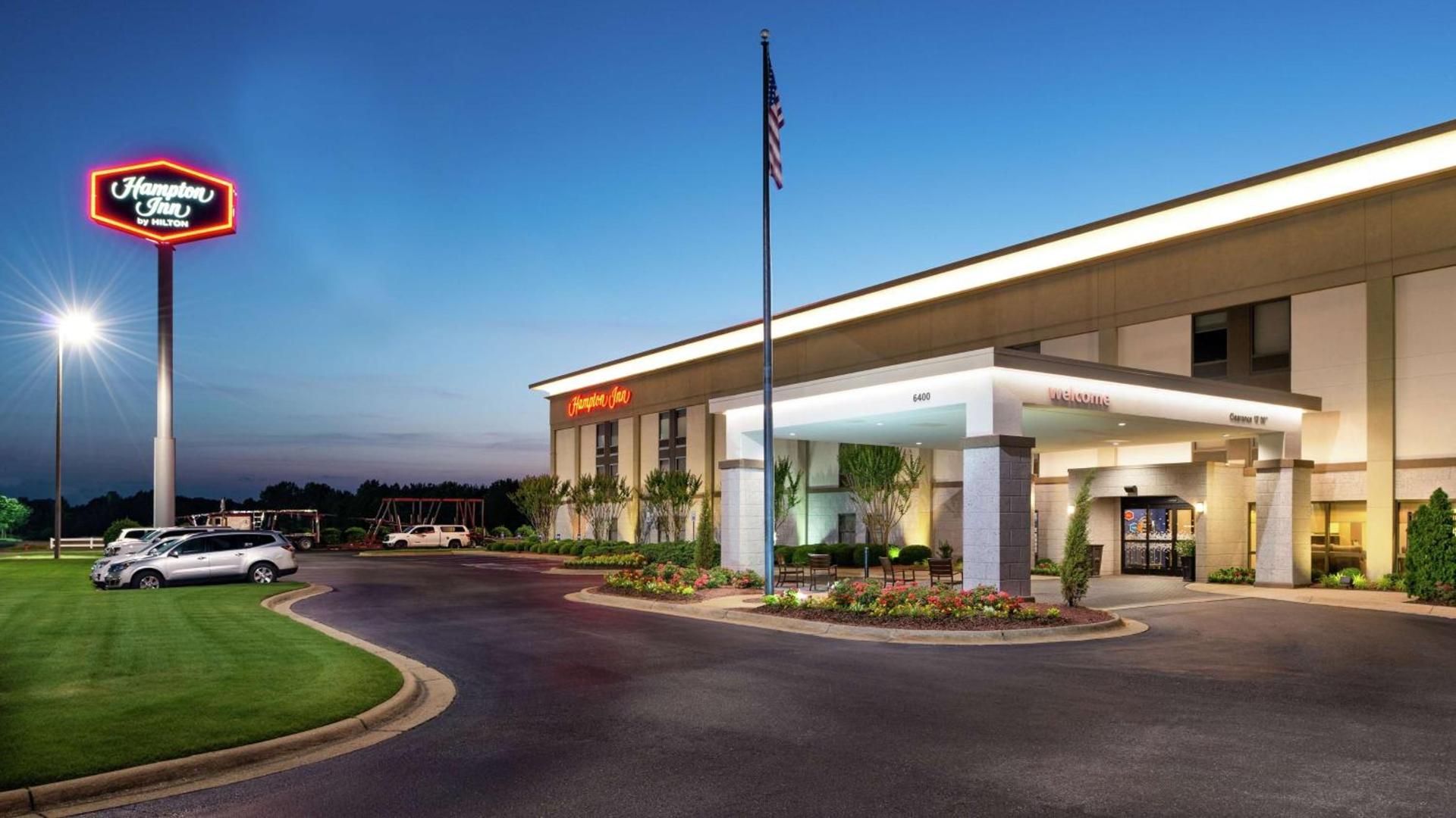 Hampton Inn Tuscaloosa - East photo 1