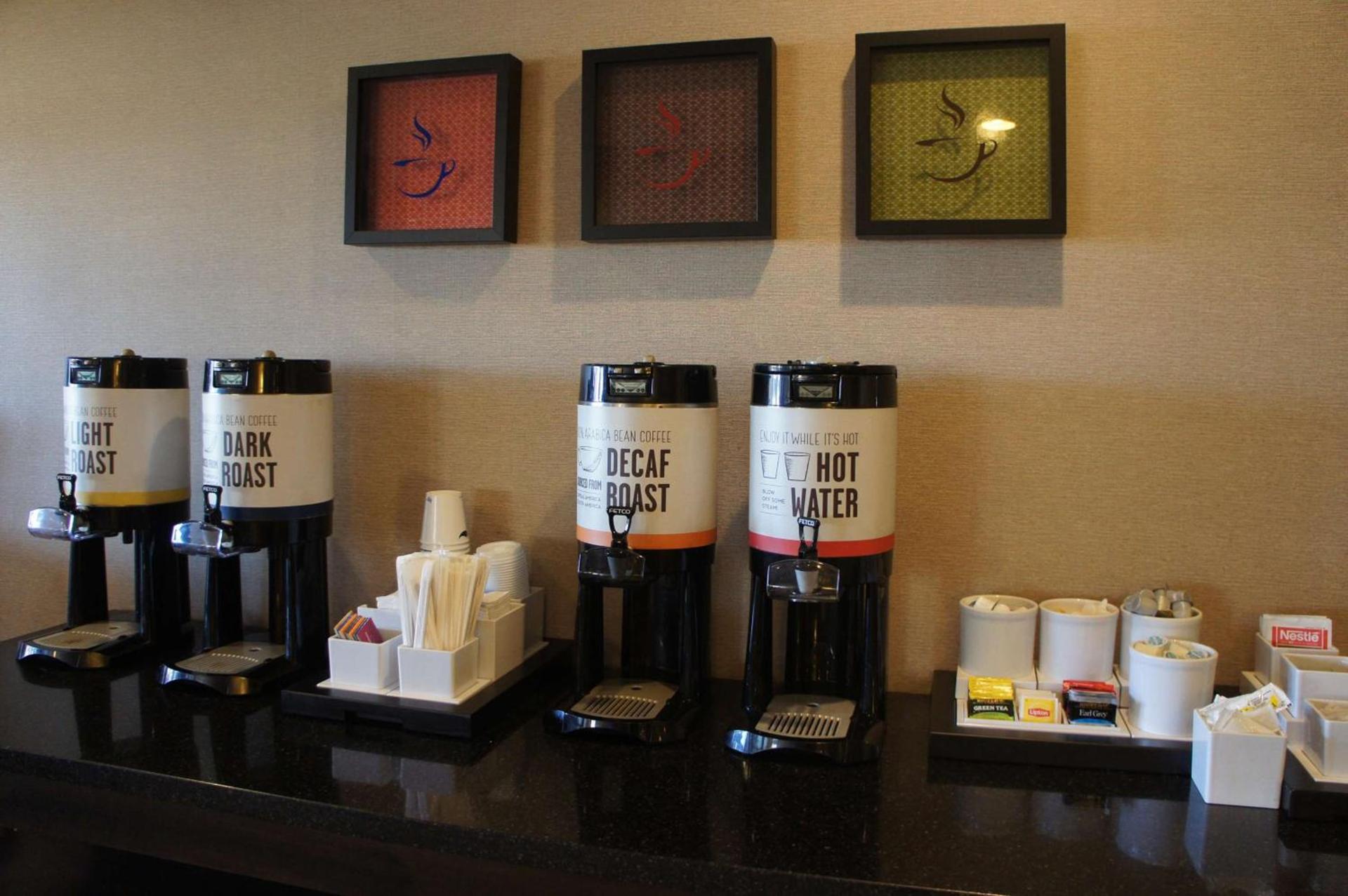 Hampton Inn Tuscaloosa - East photo 11