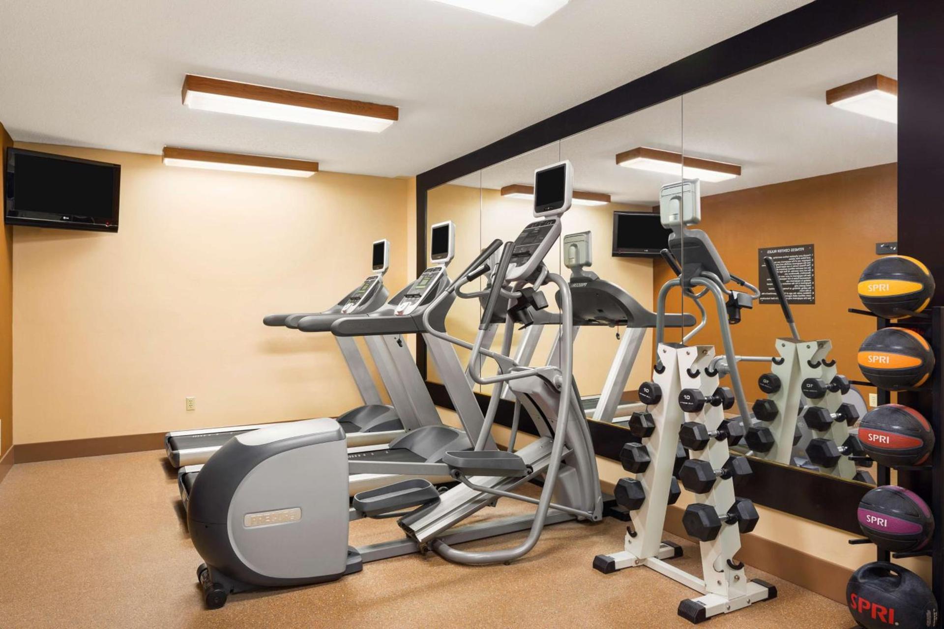 Homewood Suites by Hilton Toledo-Maumee photo 10