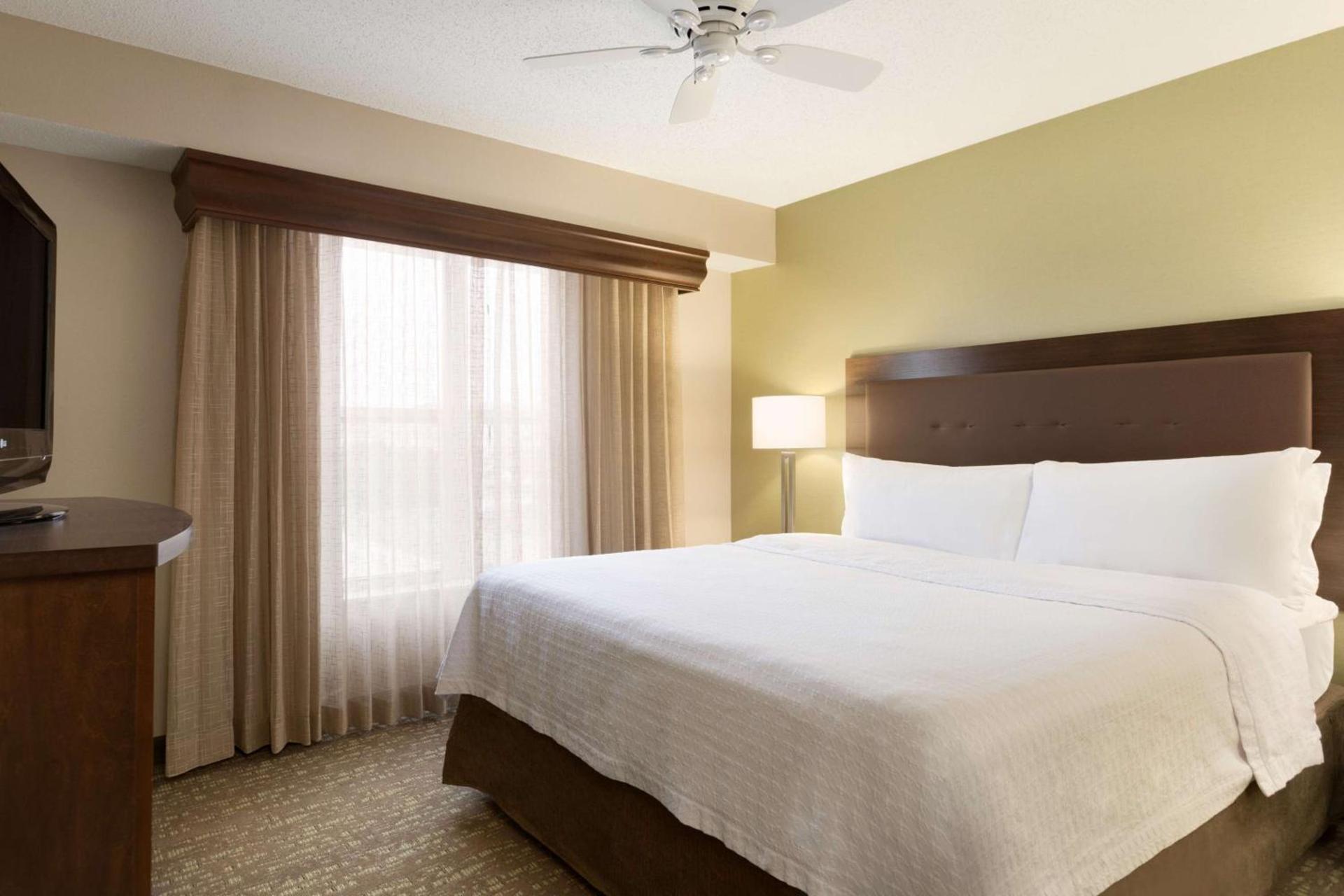 Homewood Suites by Hilton Toledo-Maumee photo 22