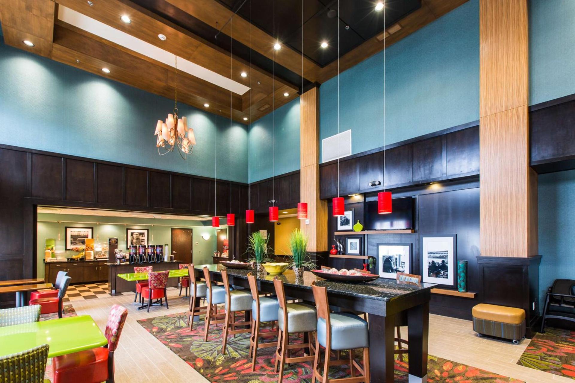 Hampton Inn & Suites Toledo/Westgate photo 6