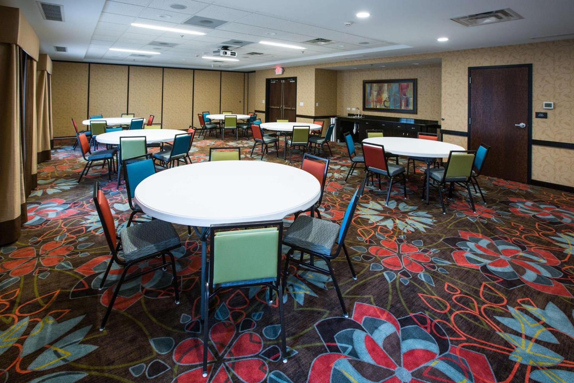 Hampton Inn & Suites Toledo/Westgate photo 27
