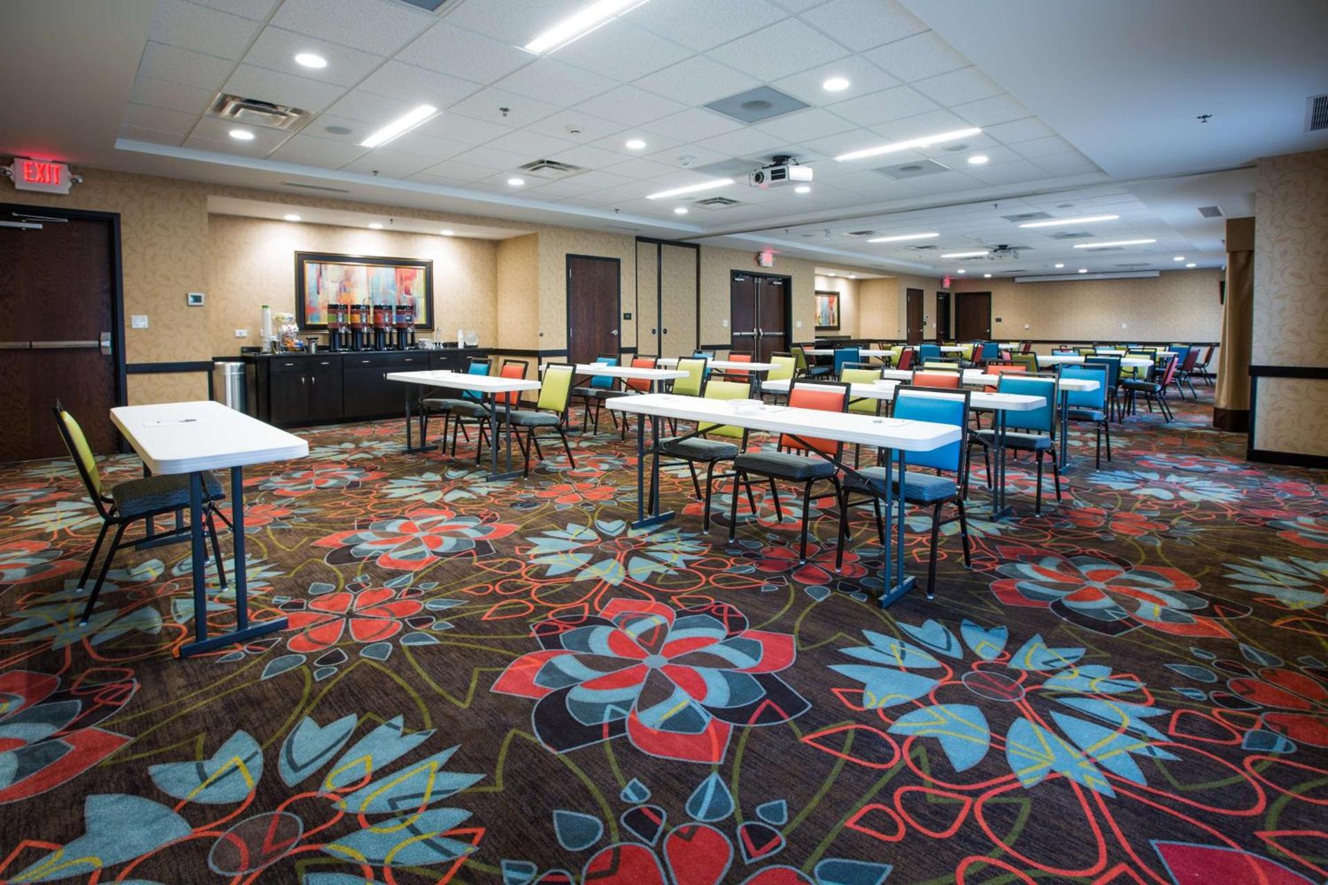 Hampton Inn & Suites Toledo/Westgate photo 28