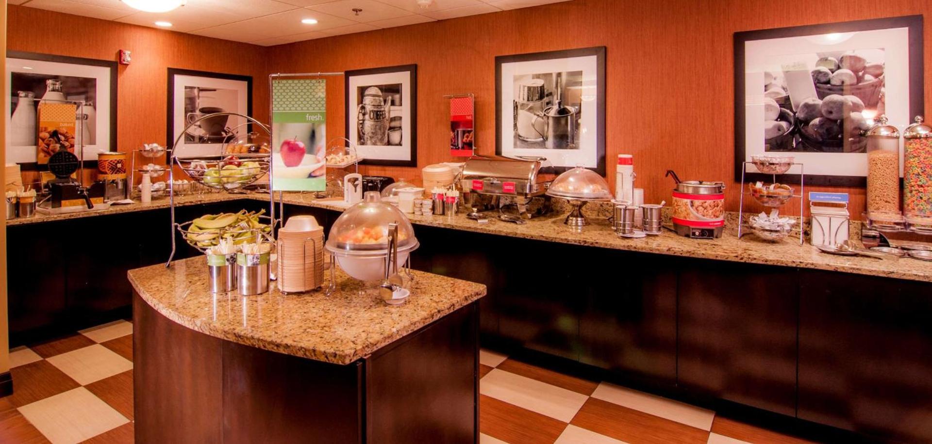 Hampton Inn & Suites Tampa-North photo 6