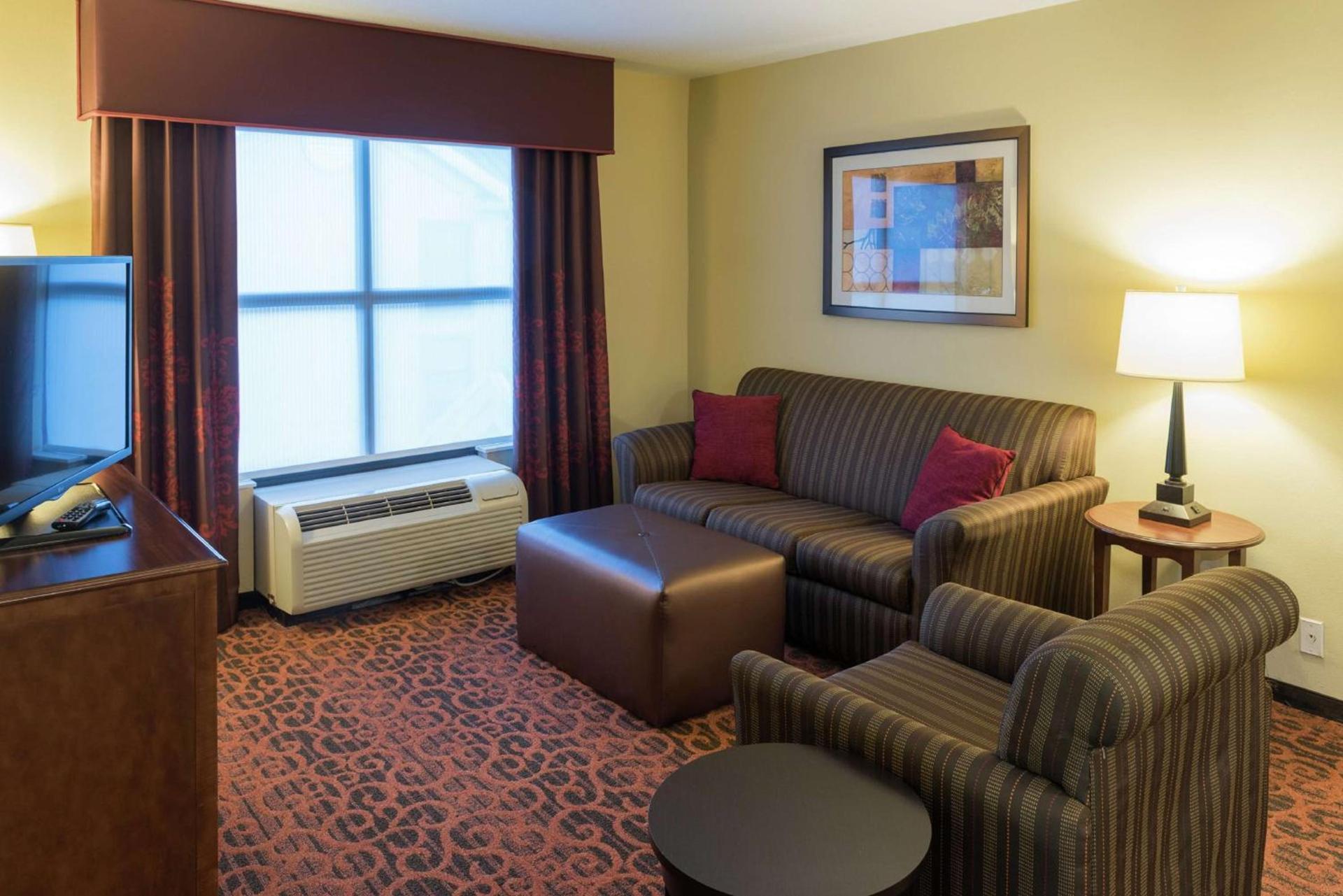 Hampton Inn & Suites Tampa-North photo 28