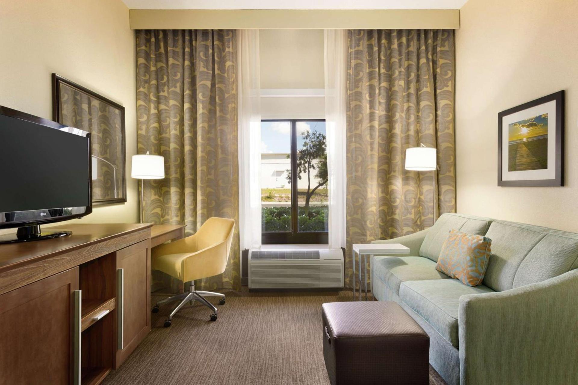 Hampton Inn & Suites Tarpon Springs photo 18