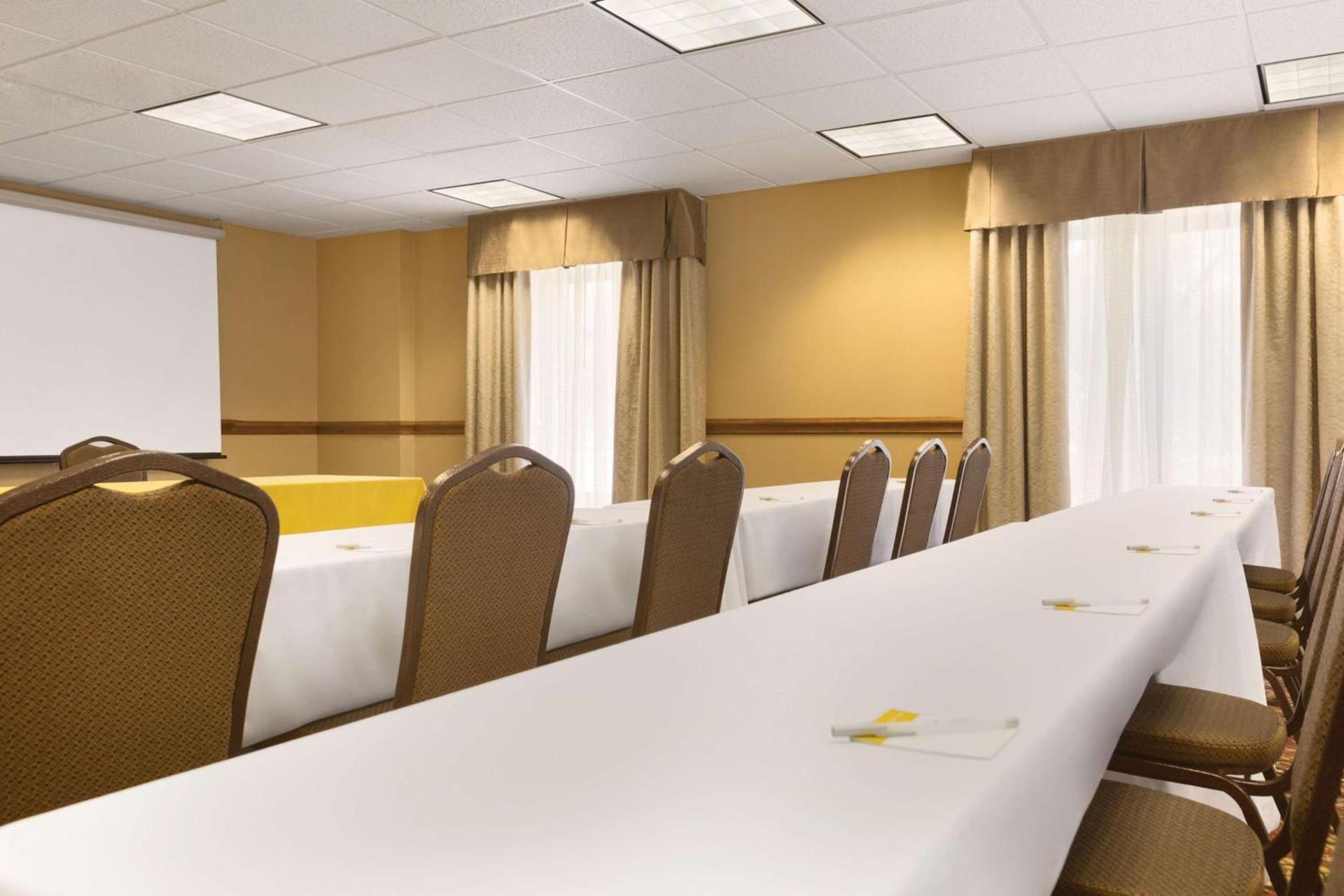 Hampton Inn & Suites Tarpon Springs photo 40