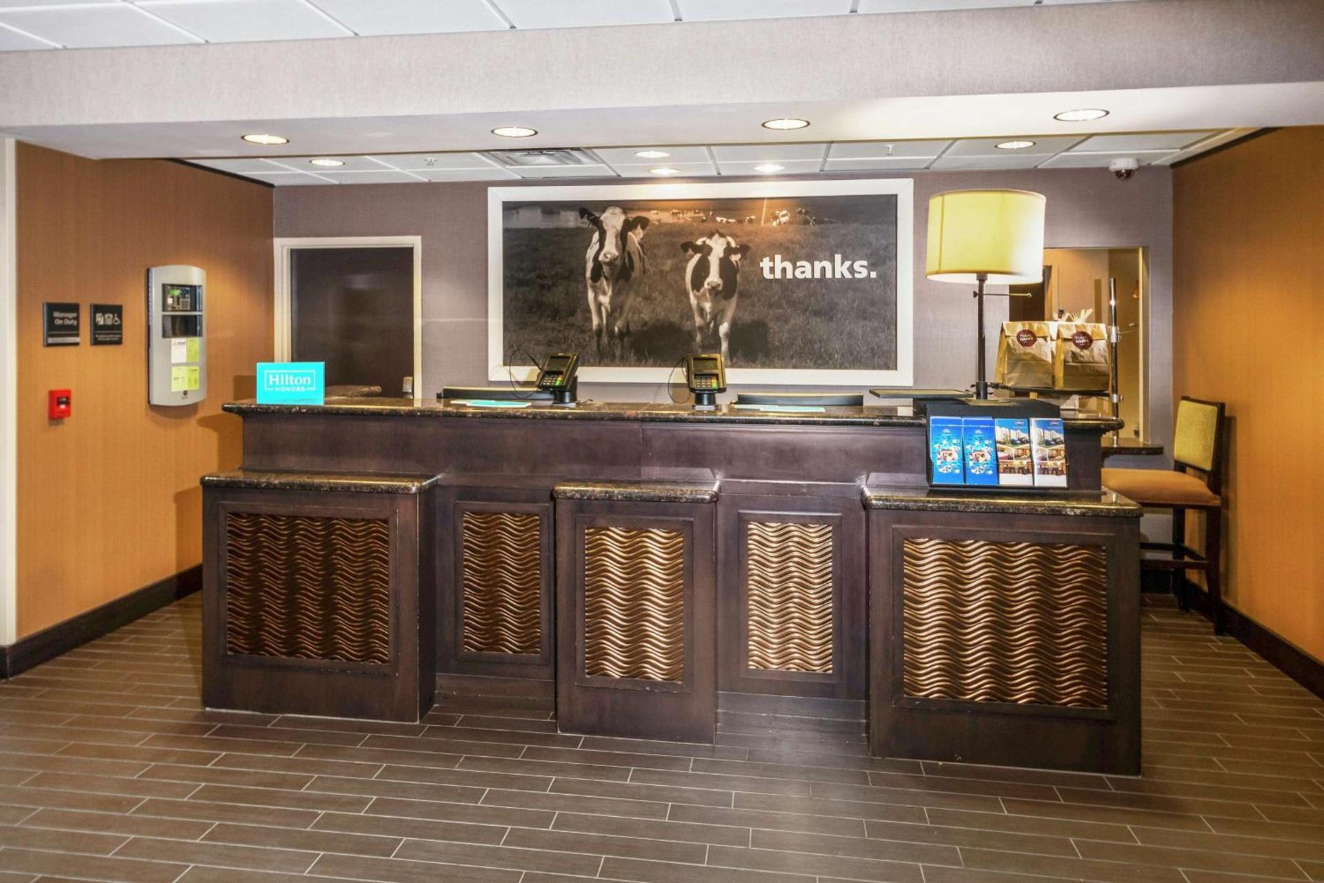 Hampton Inn and Suites Tulsa/Catoosa photo 7
