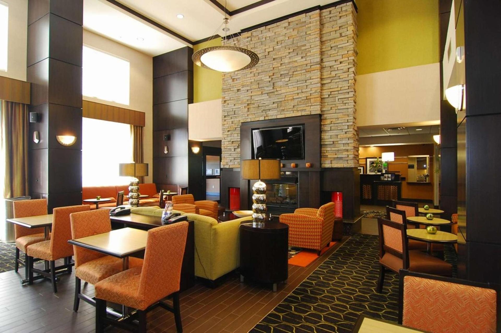 Hampton Inn and Suites Tulsa/Catoosa photo 12