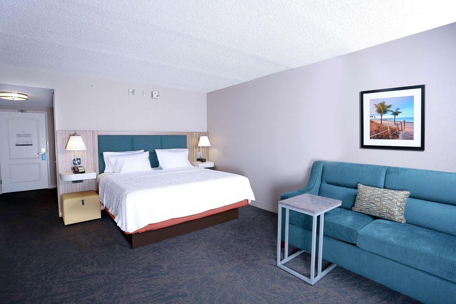 Hampton Inn & Suites Tampa-Wesley Chapel photo 3