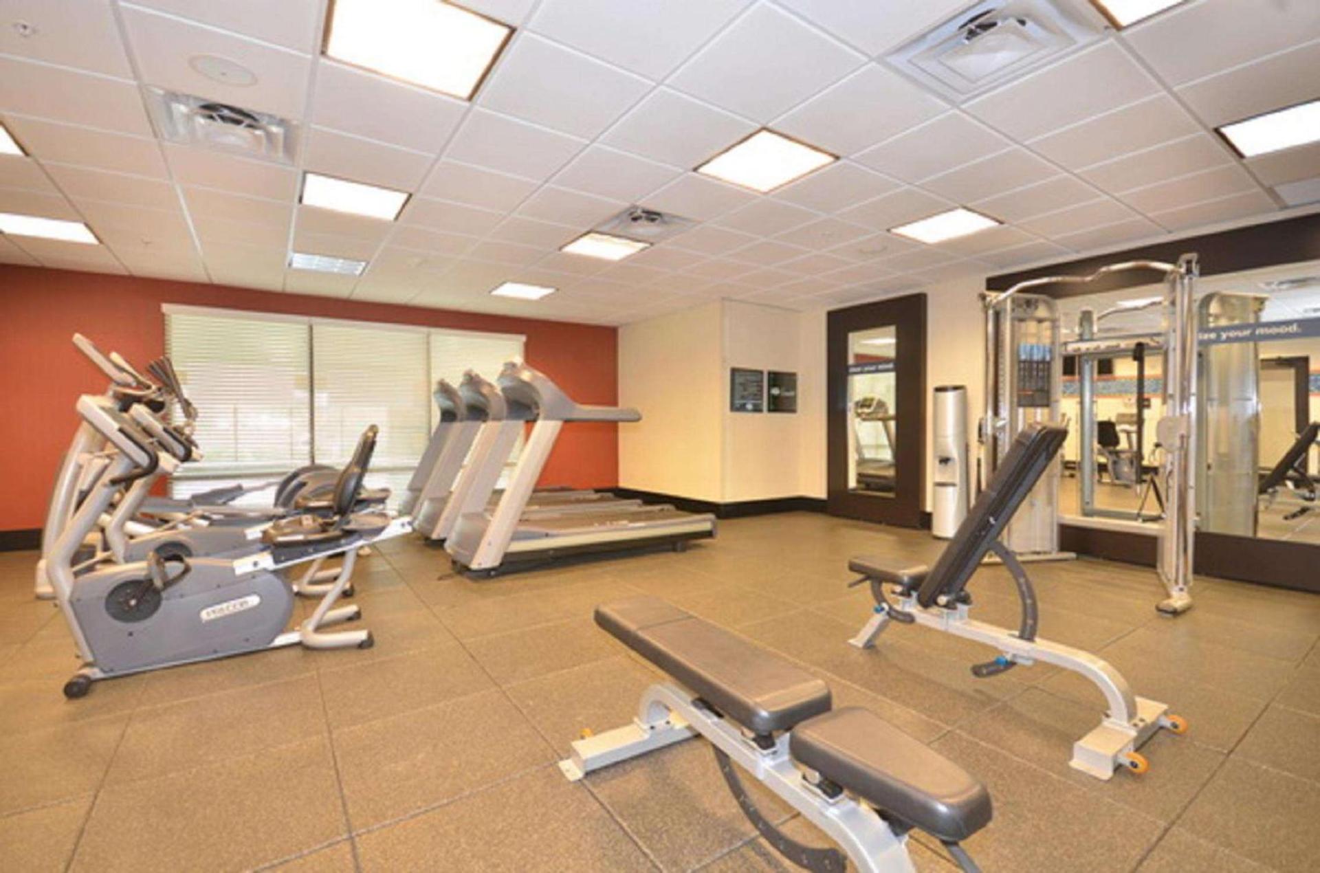 Hampton Inn and Suites Tulsa/Catoosa photo 34