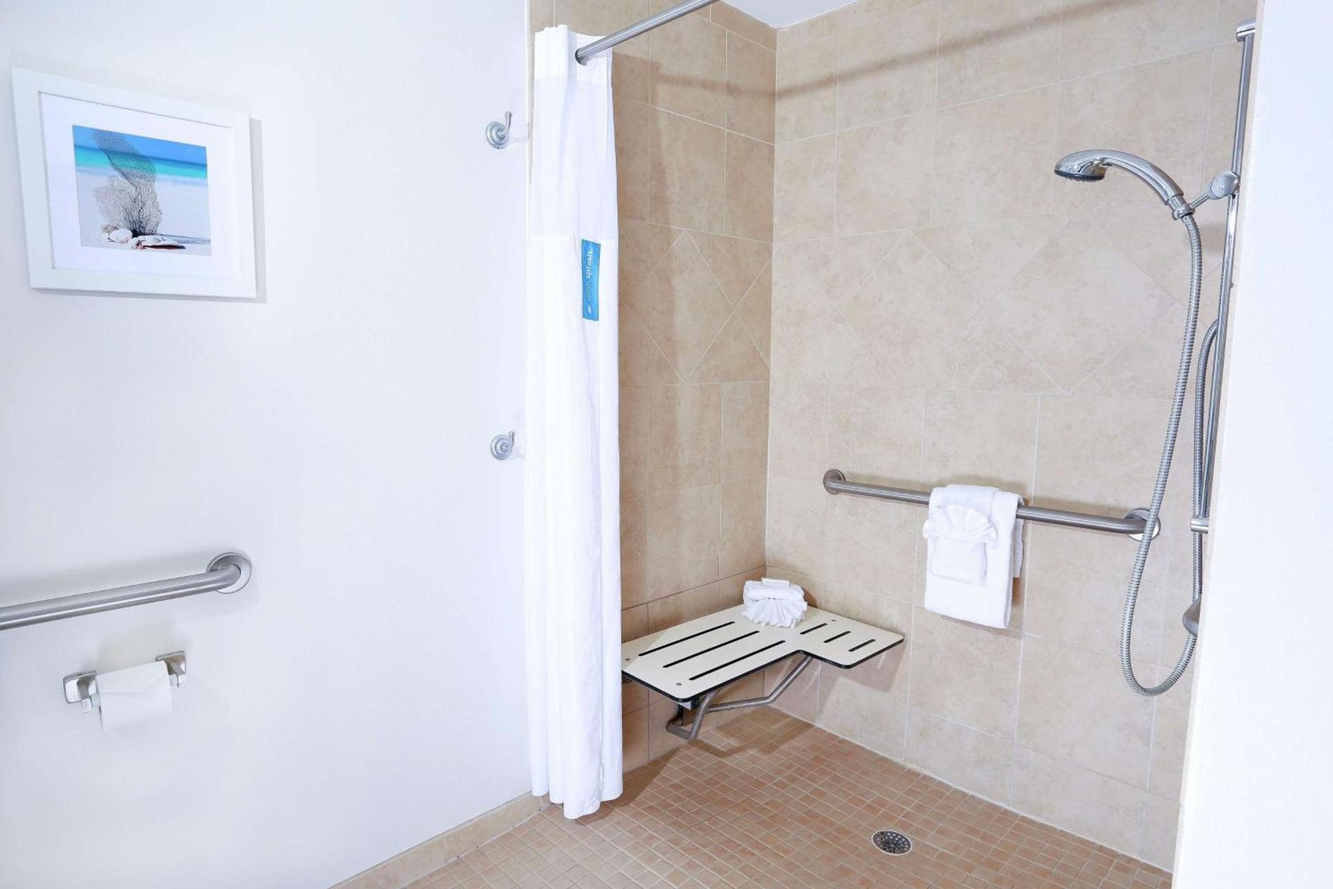 Hampton Inn & Suites Tampa-Wesley Chapel photo 20