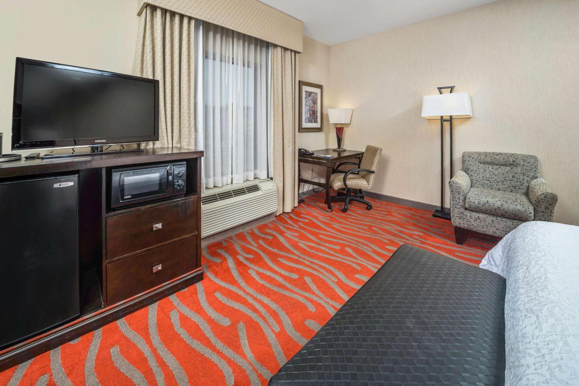 Hampton Inn and Suites Tulsa/Catoosa photo 38