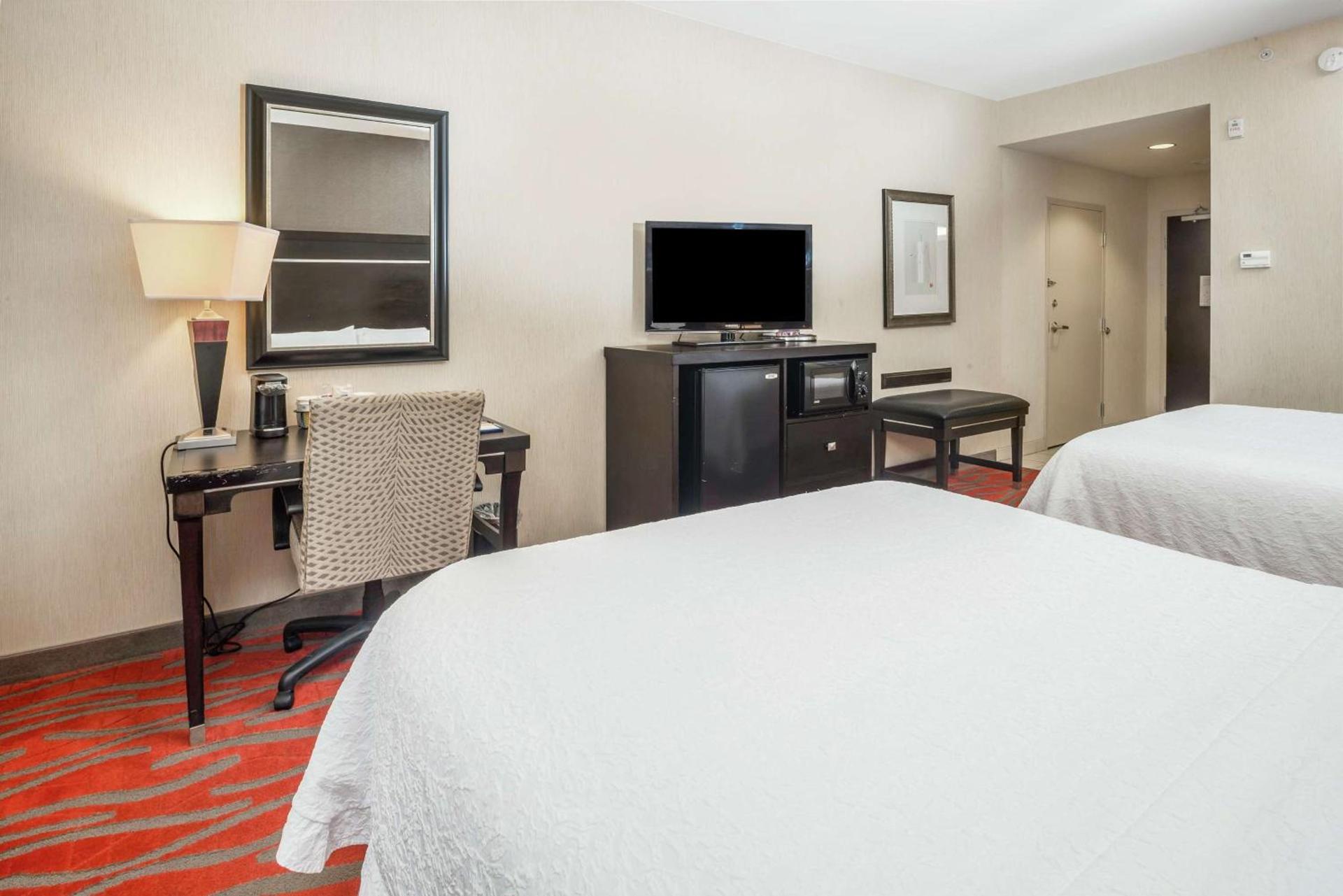Hampton Inn and Suites Tulsa/Catoosa photo 2