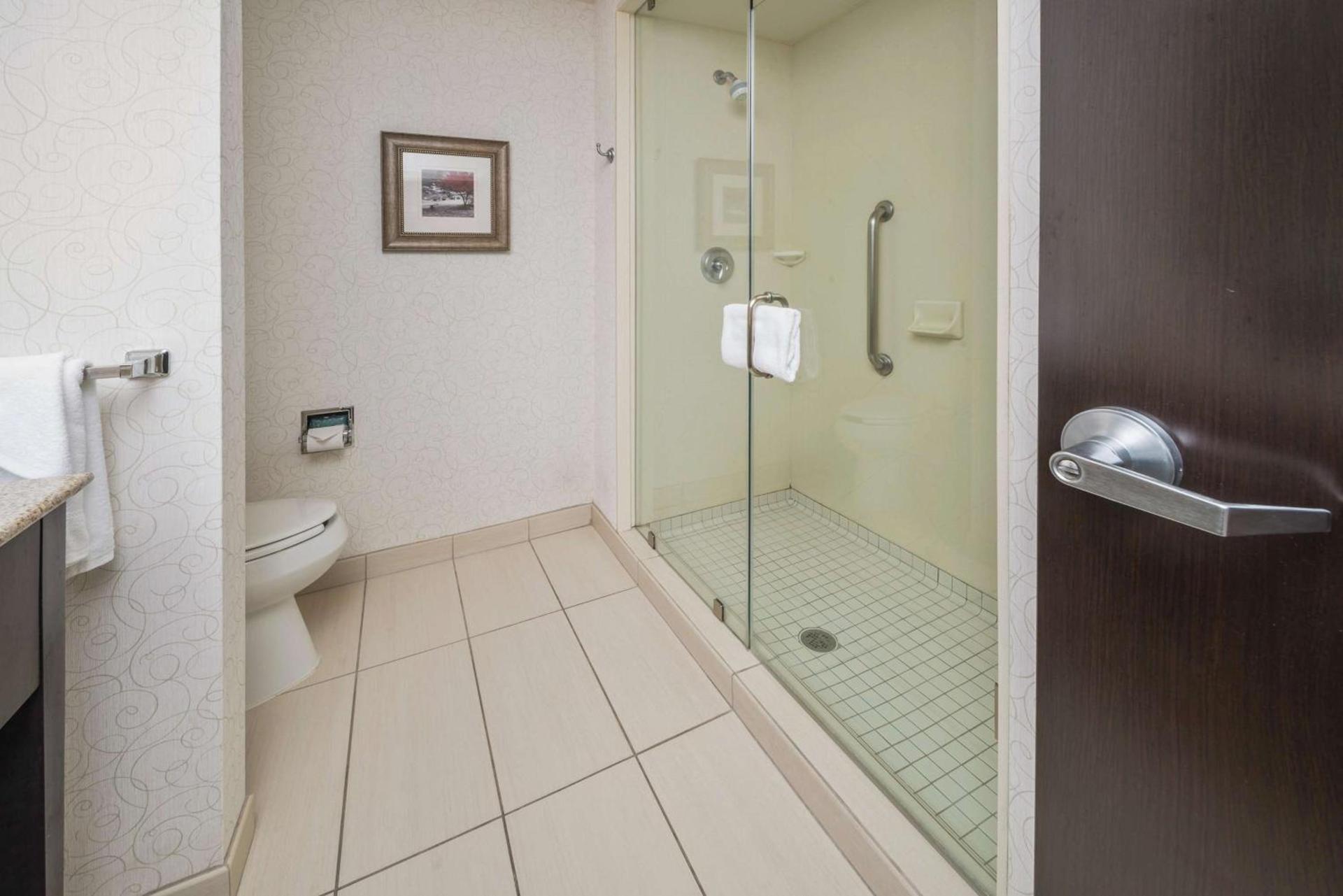 Hampton Inn and Suites Tulsa/Catoosa photo 42