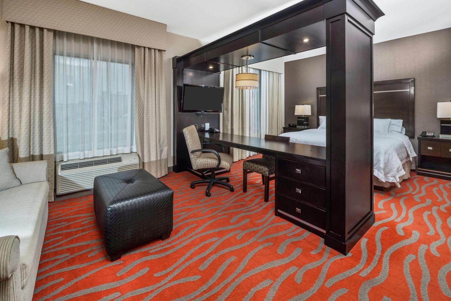 Hampton Inn and Suites Tulsa/Catoosa photo 43