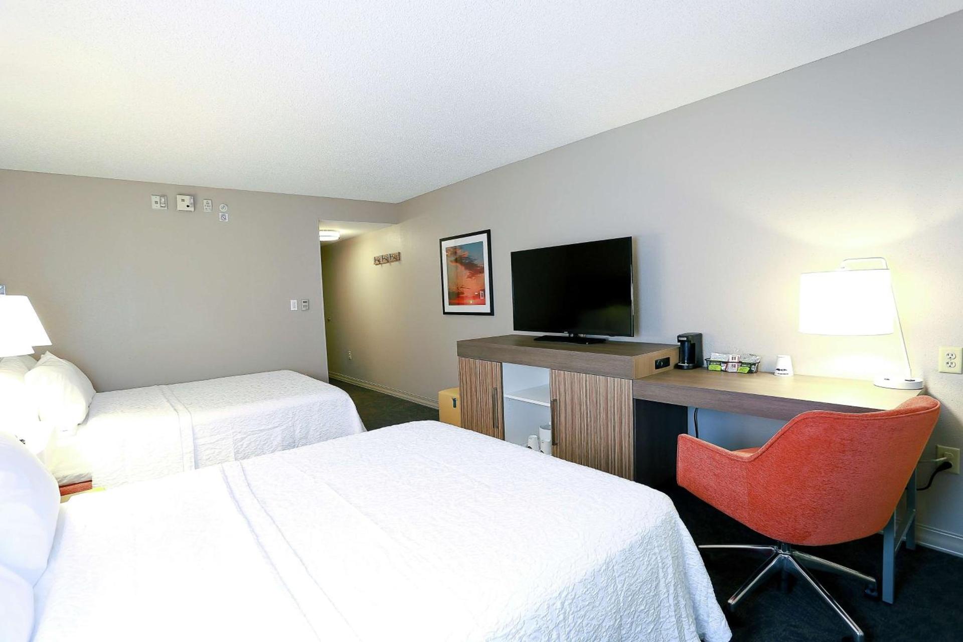 Hampton Inn & Suites Tampa-Wesley Chapel photo 26