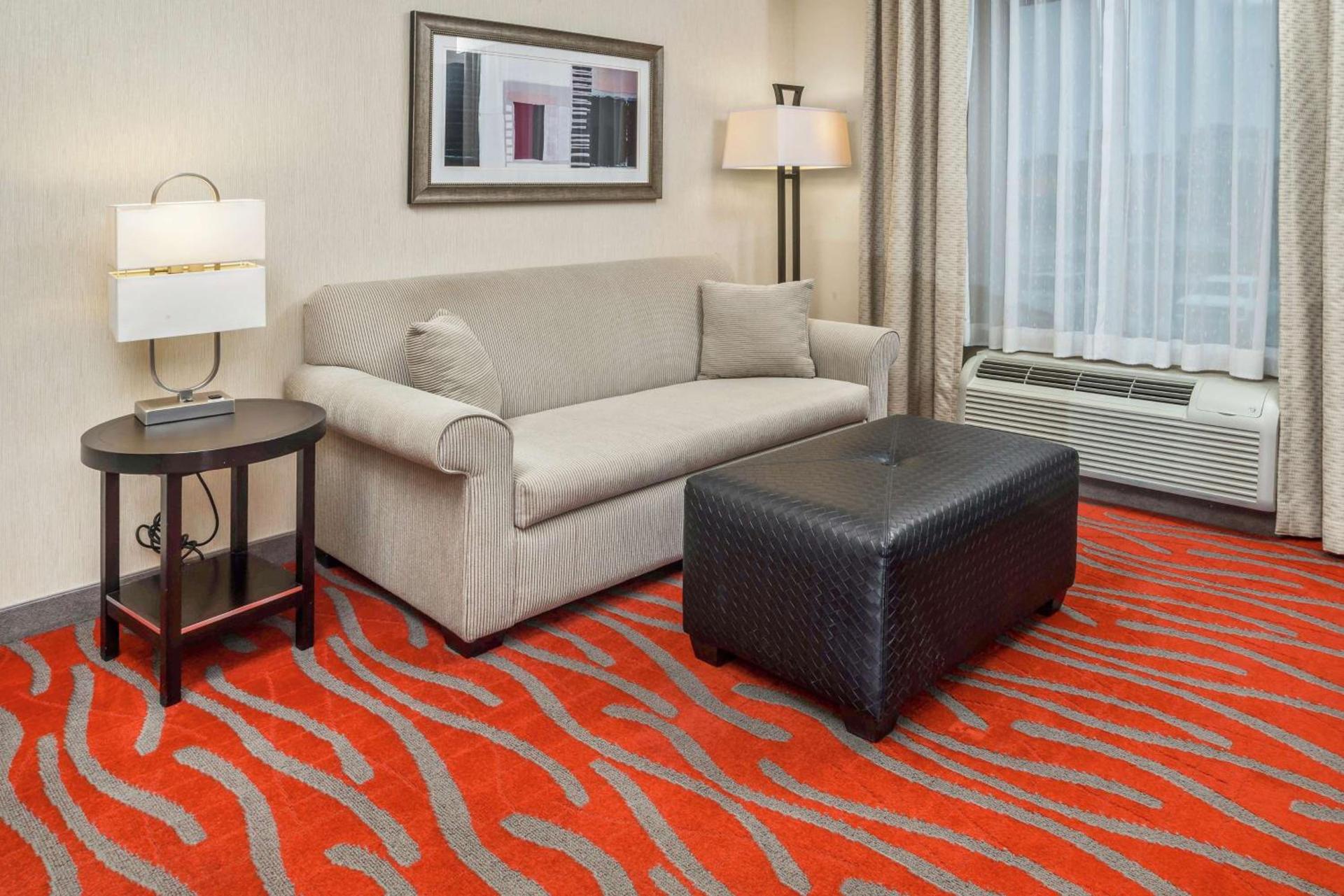 Hampton Inn and Suites Tulsa/Catoosa photo 41