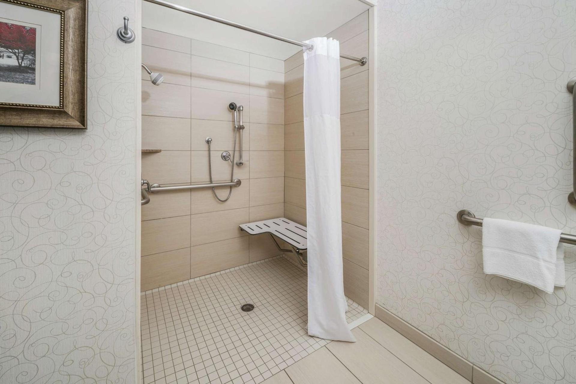 Hampton Inn and Suites Tulsa/Catoosa photo 45