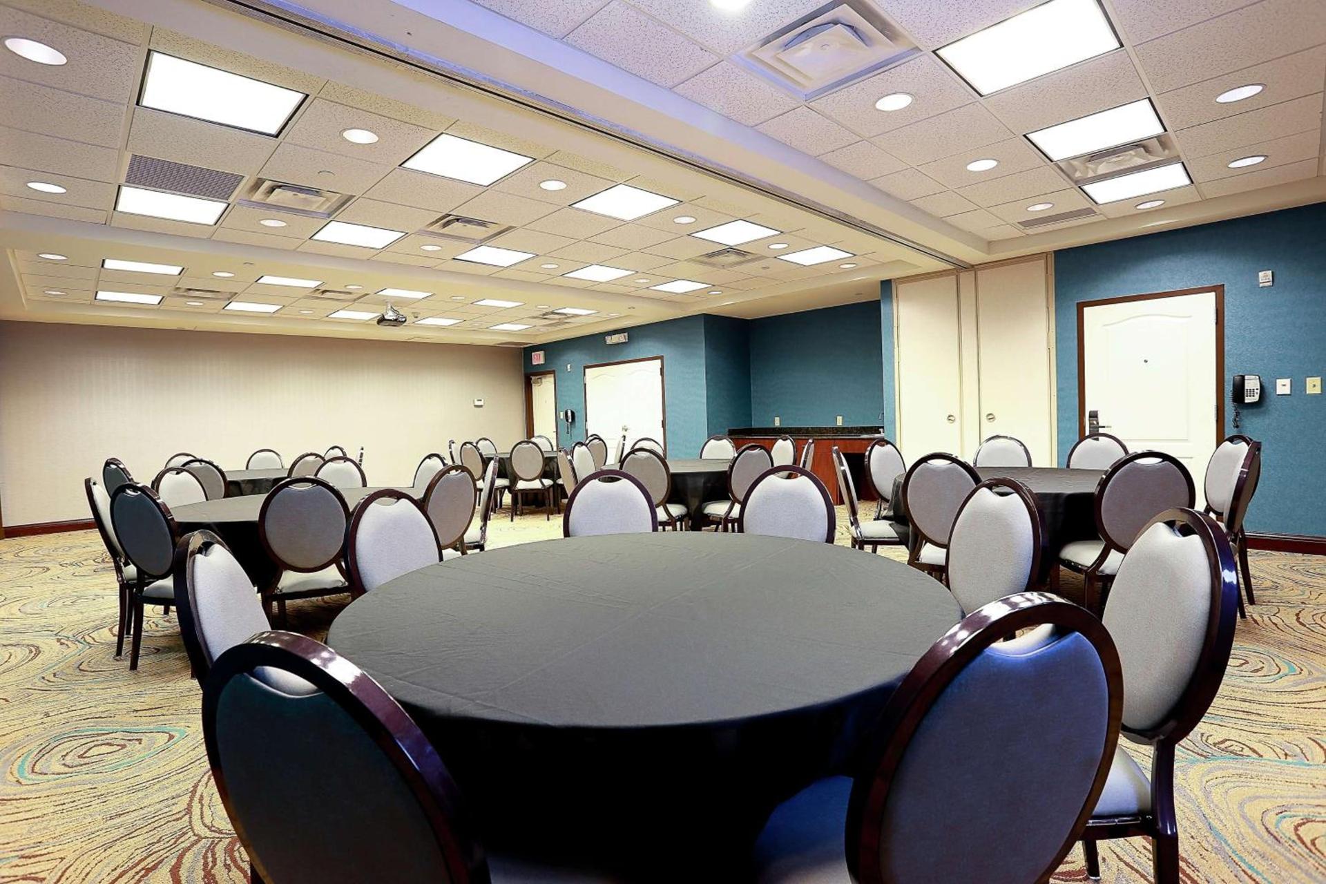 Hampton Inn & Suites Tampa-Wesley Chapel photo 33