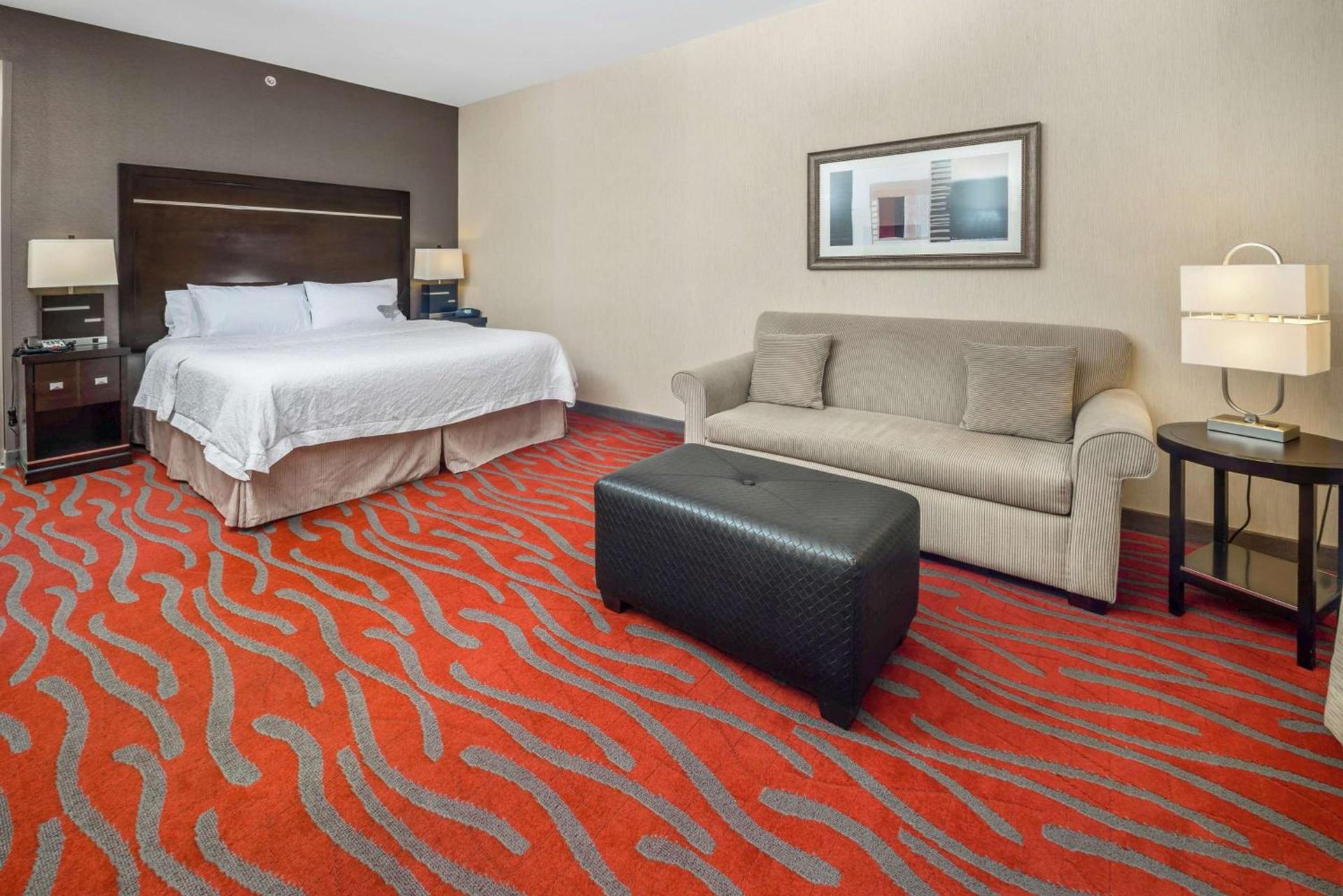 Hampton Inn and Suites Tulsa/Catoosa photo 51