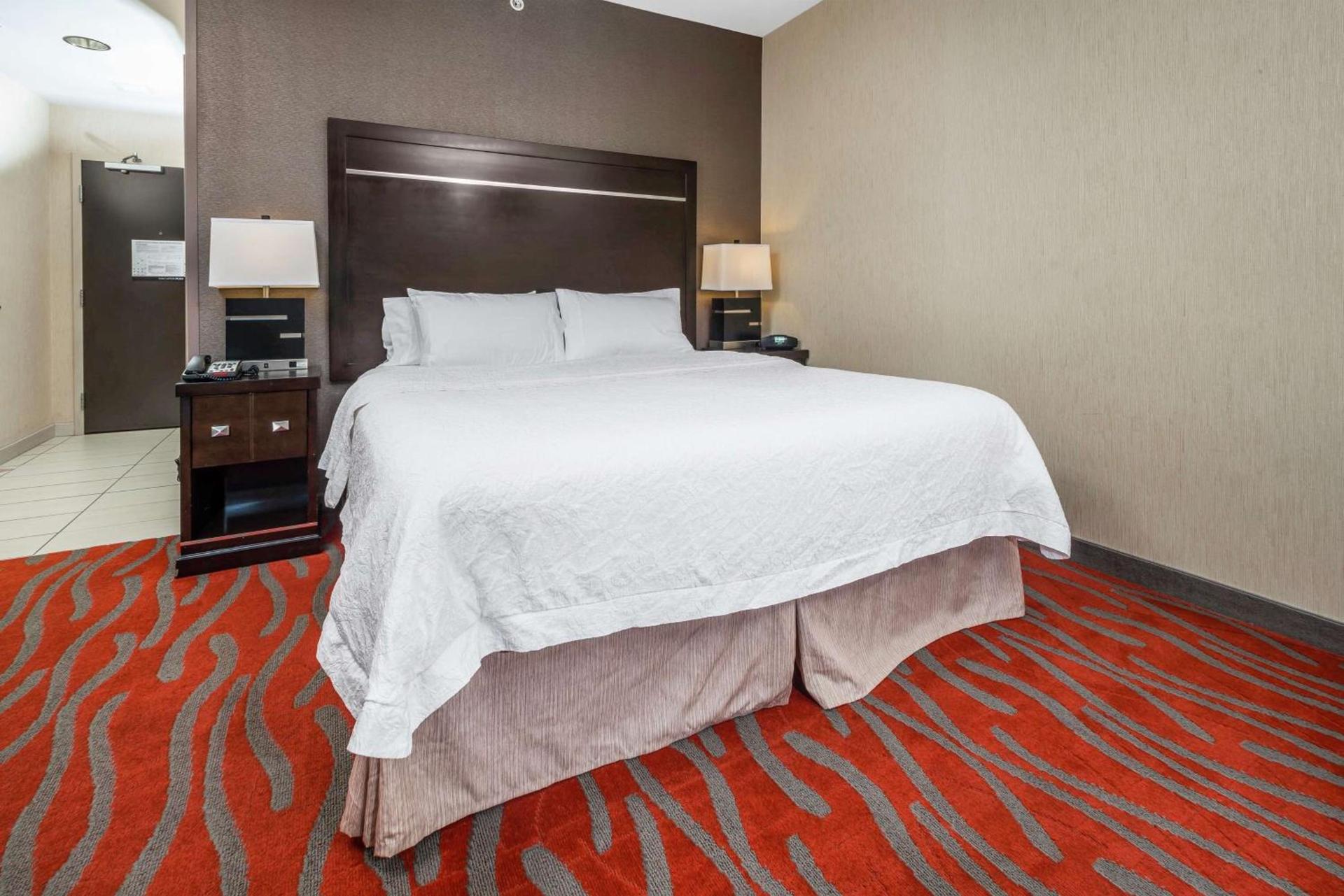 Hampton Inn and Suites Tulsa/Catoosa photo 52