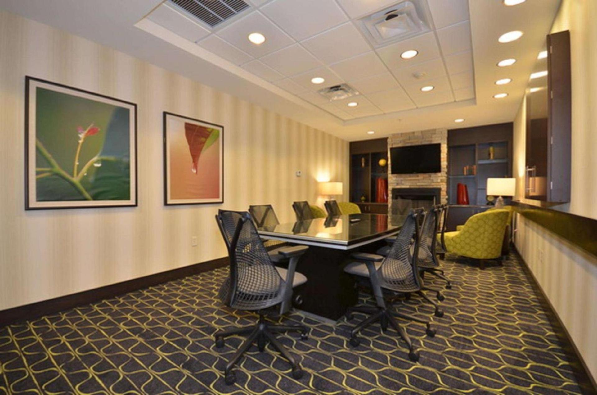 Hampton Inn and Suites Tulsa/Catoosa photo 58