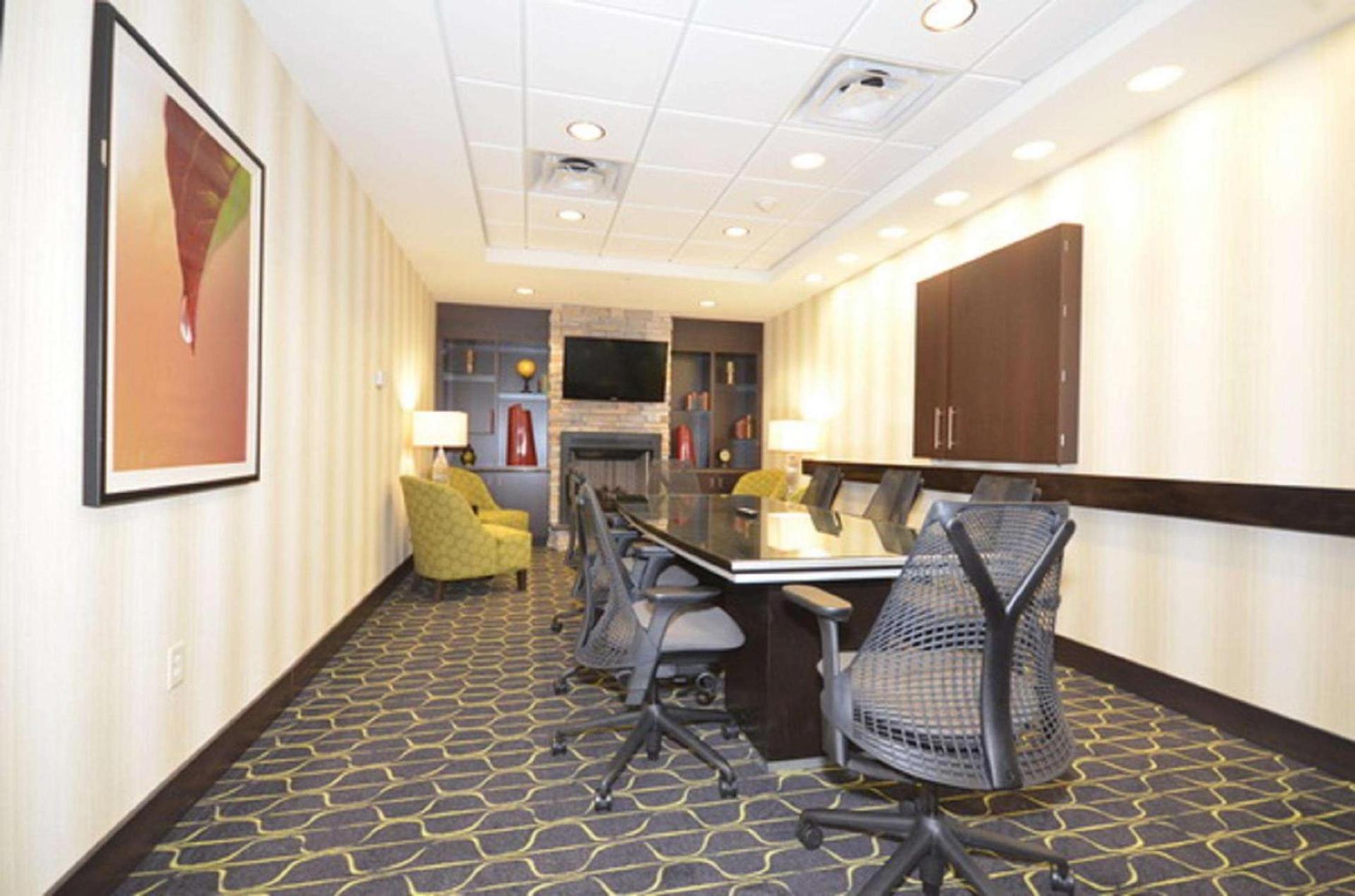 Hampton Inn and Suites Tulsa/Catoosa photo 59