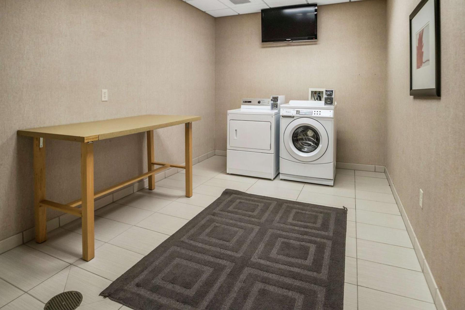 Hampton Inn and Suites Tulsa/Catoosa photo 62