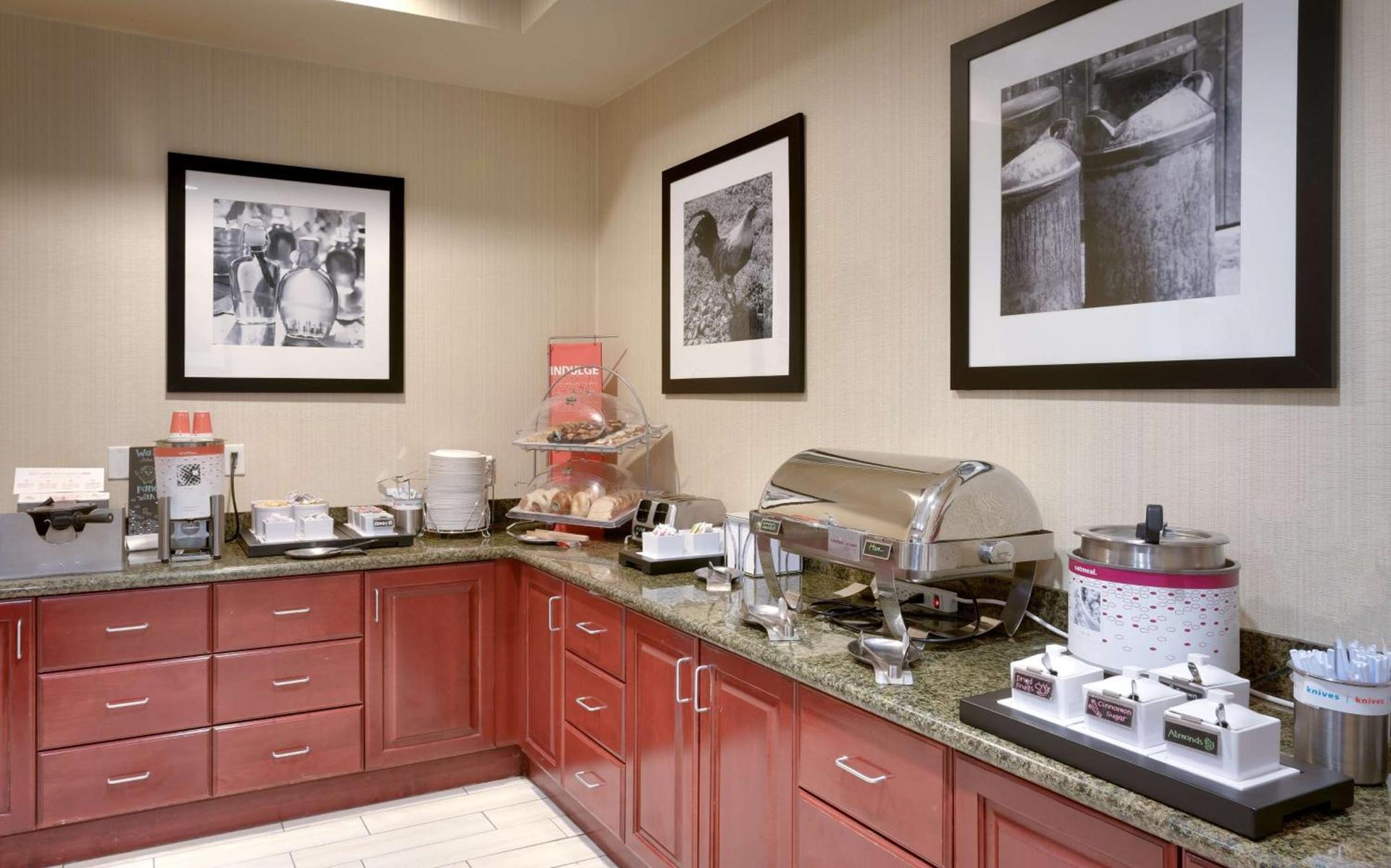 Hampton Inn Tremonton photo 16