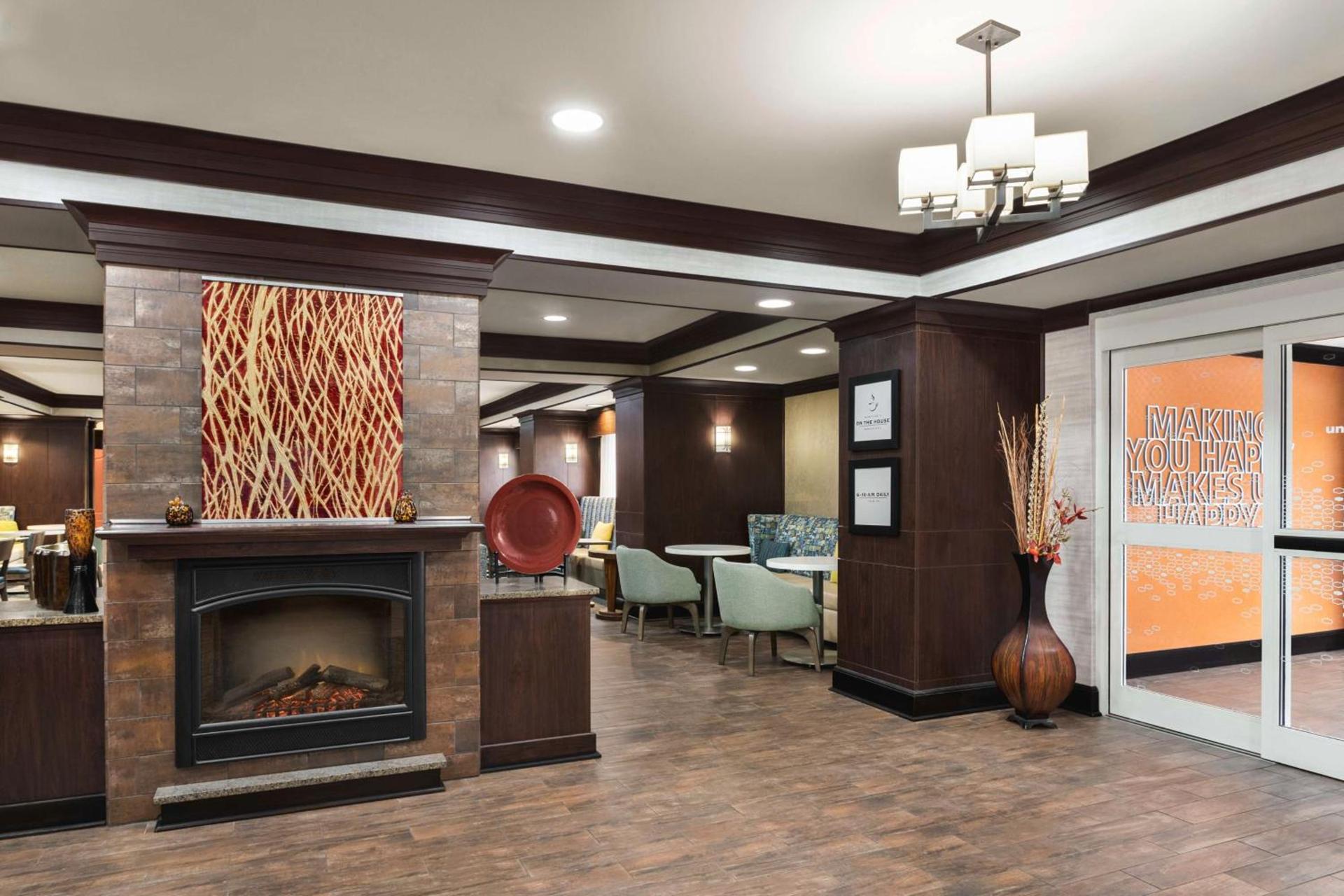 Hampton Inn New Albany photo 10