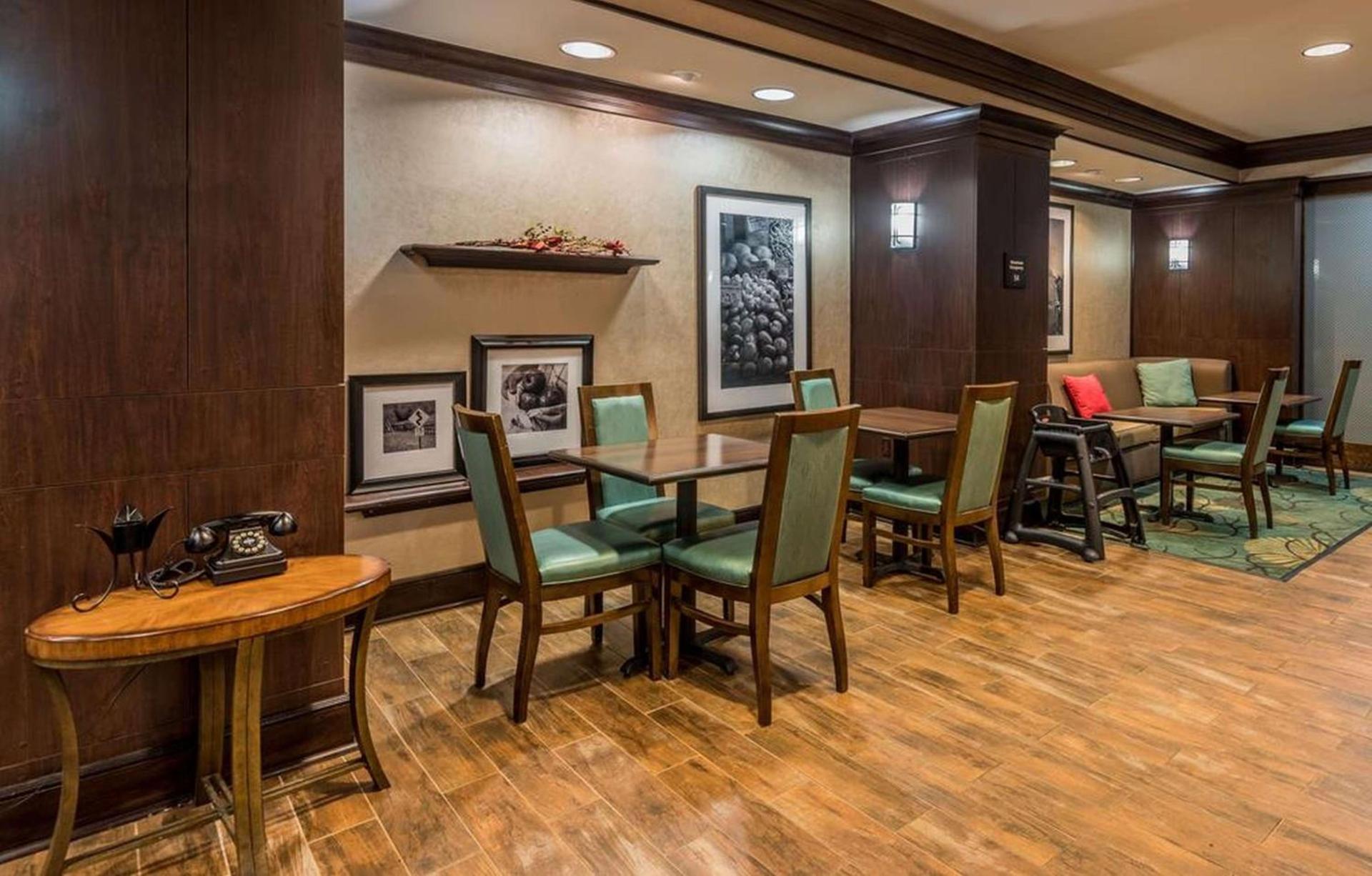 Hampton Inn New Albany photo 13
