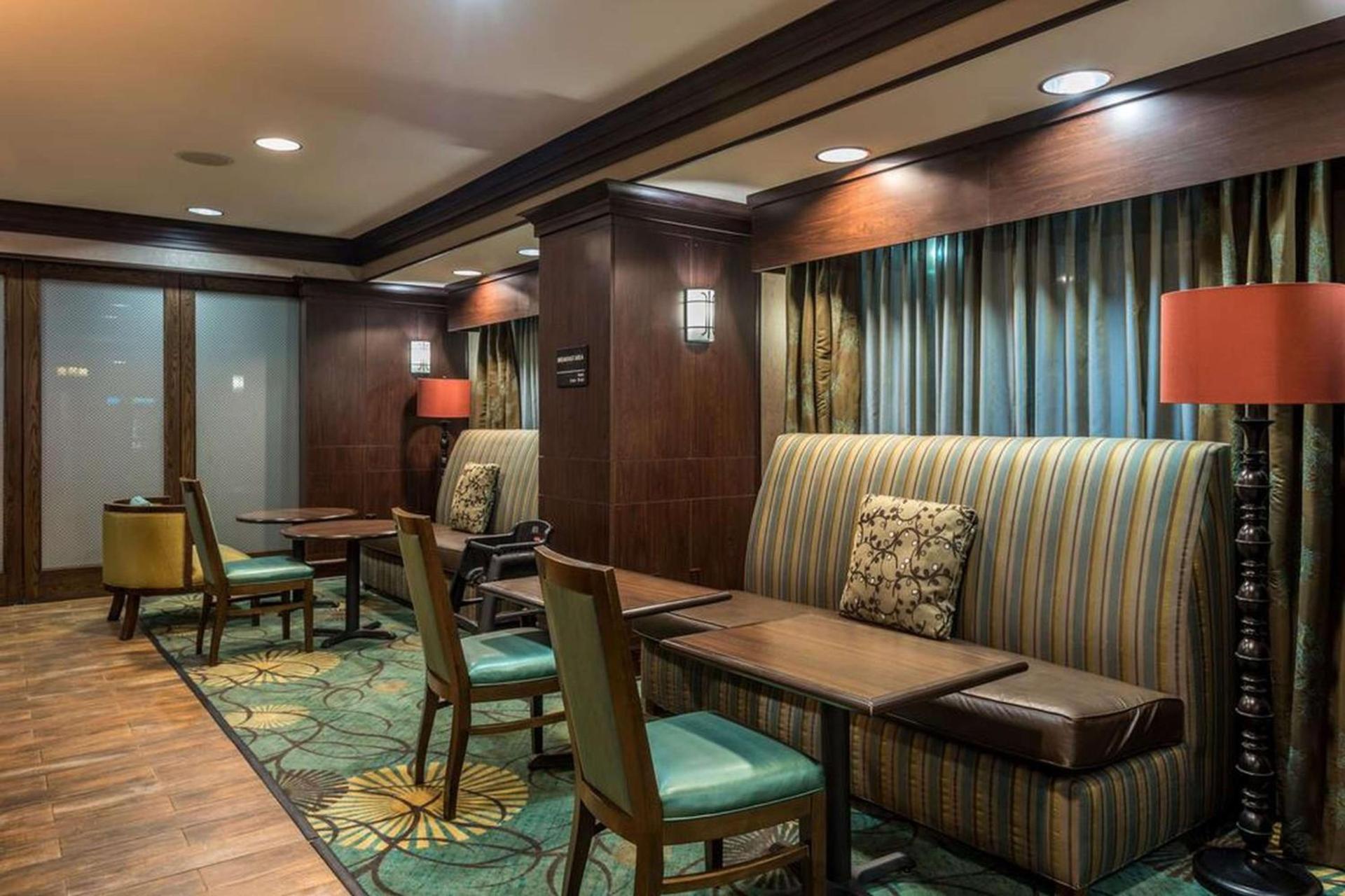 Hampton Inn New Albany photo 14