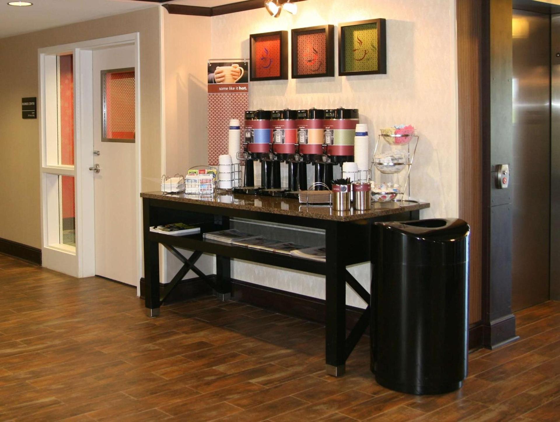 Hampton Inn New Albany photo 15