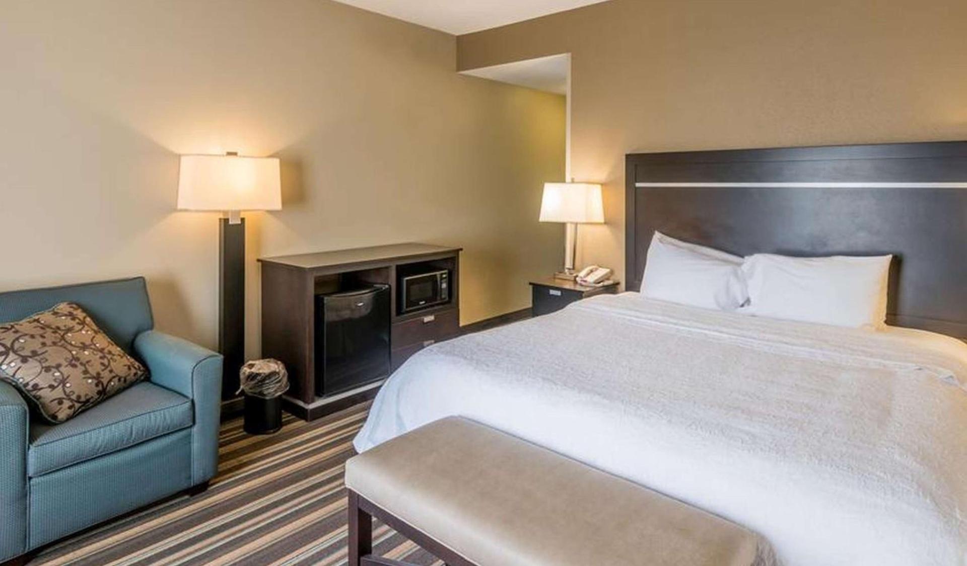 Hampton Inn New Albany photo 32