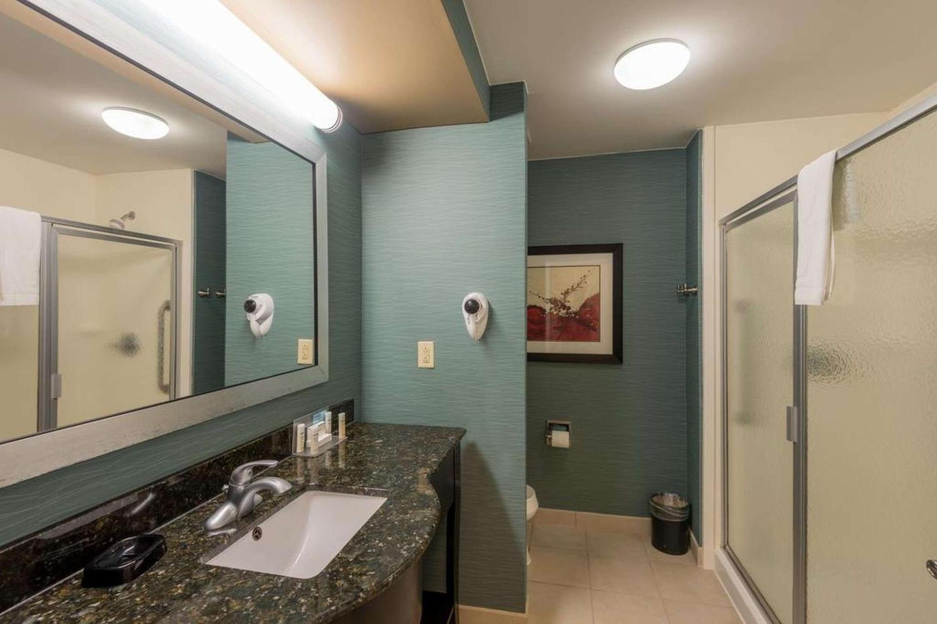 Hampton Inn New Albany photo 35