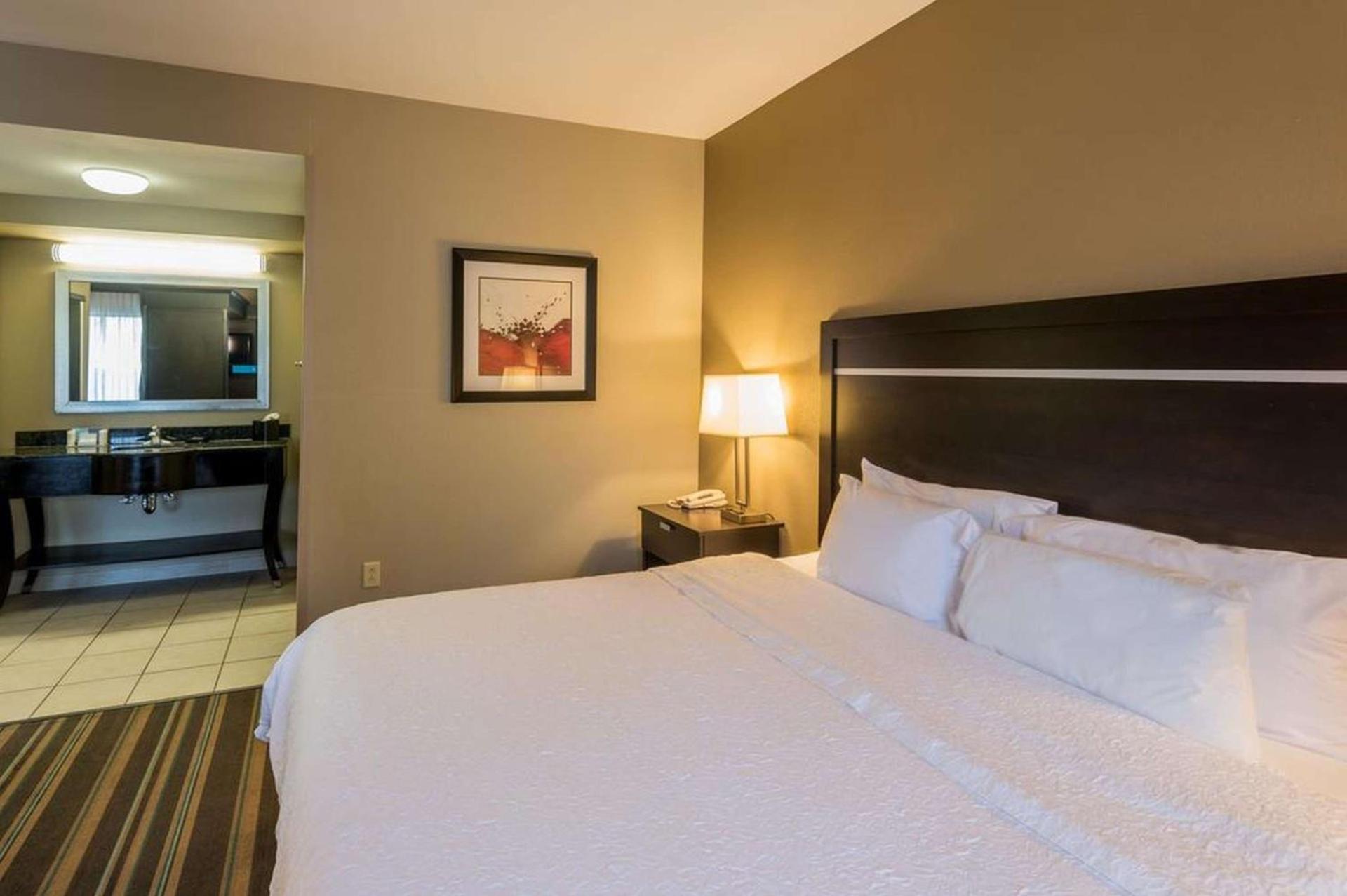 Hampton Inn New Albany photo 37