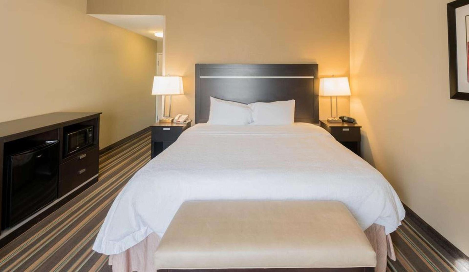 Hampton Inn New Albany photo 36