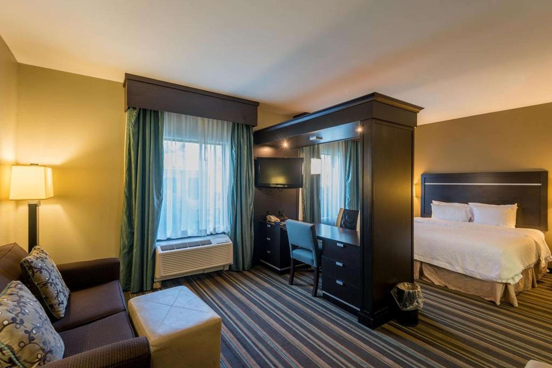 Hampton Inn New Albany photo 43