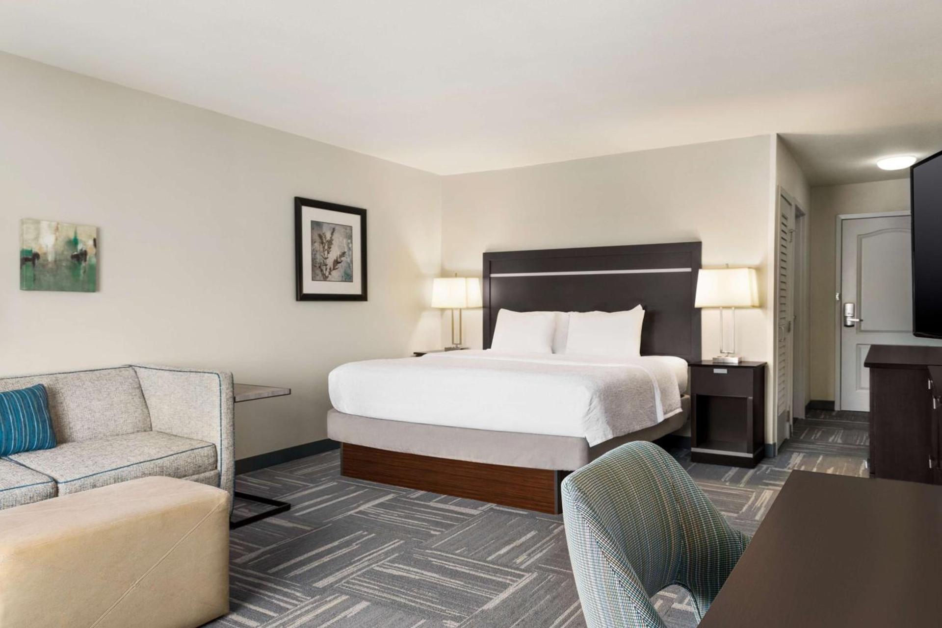 Hampton Inn New Albany photo 56
