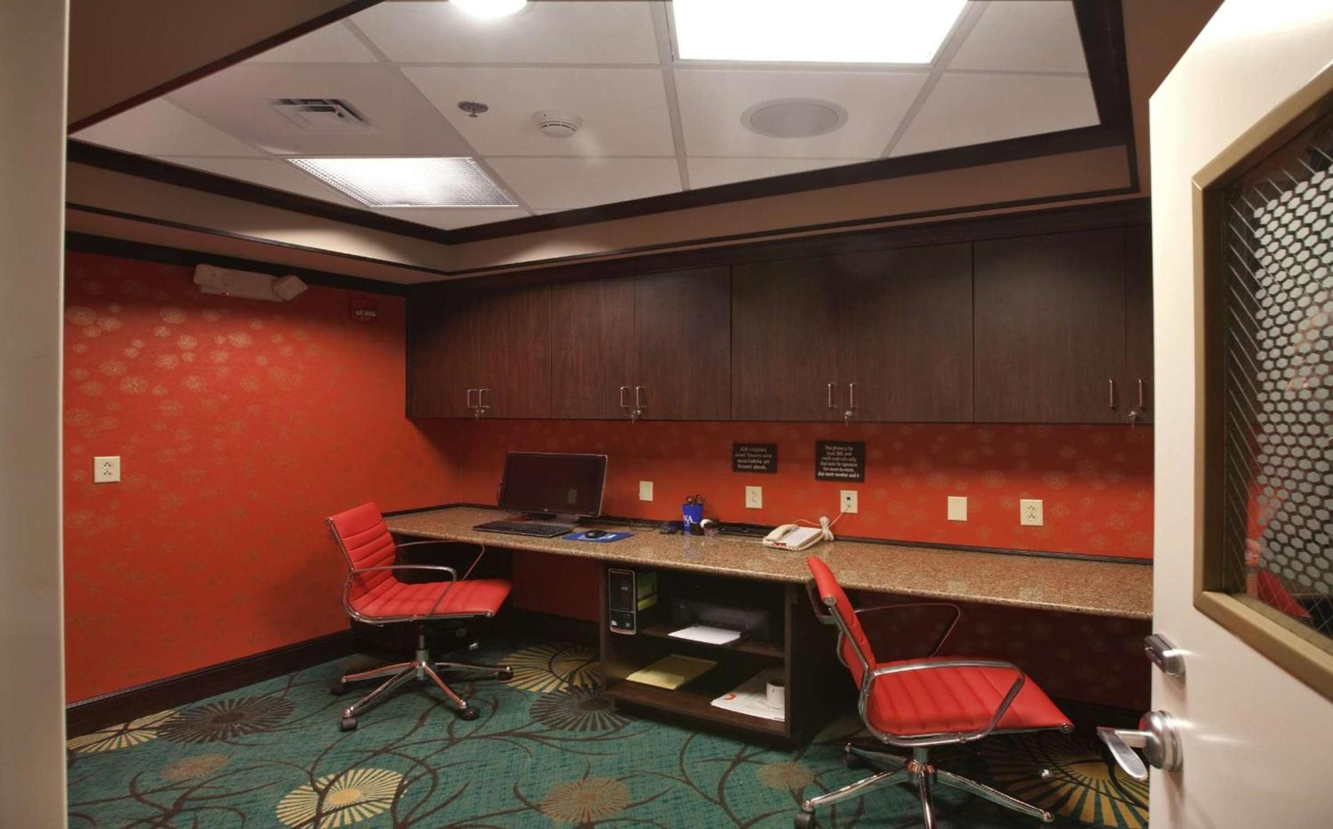 Hampton Inn New Albany photo 67