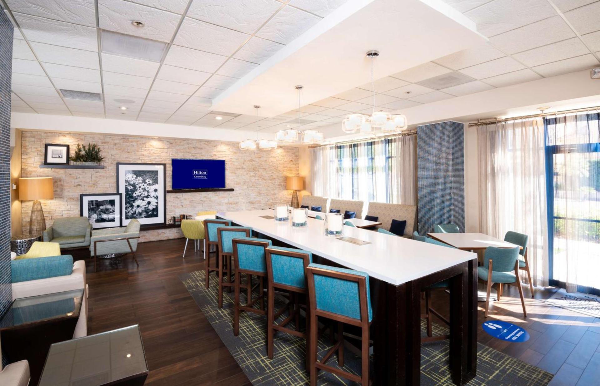 Hampton Inn Tucson-Airport photo 8