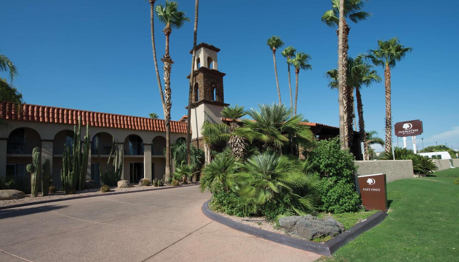DoubleTree Suites by Hilton Tucson-Williams Center photo 1